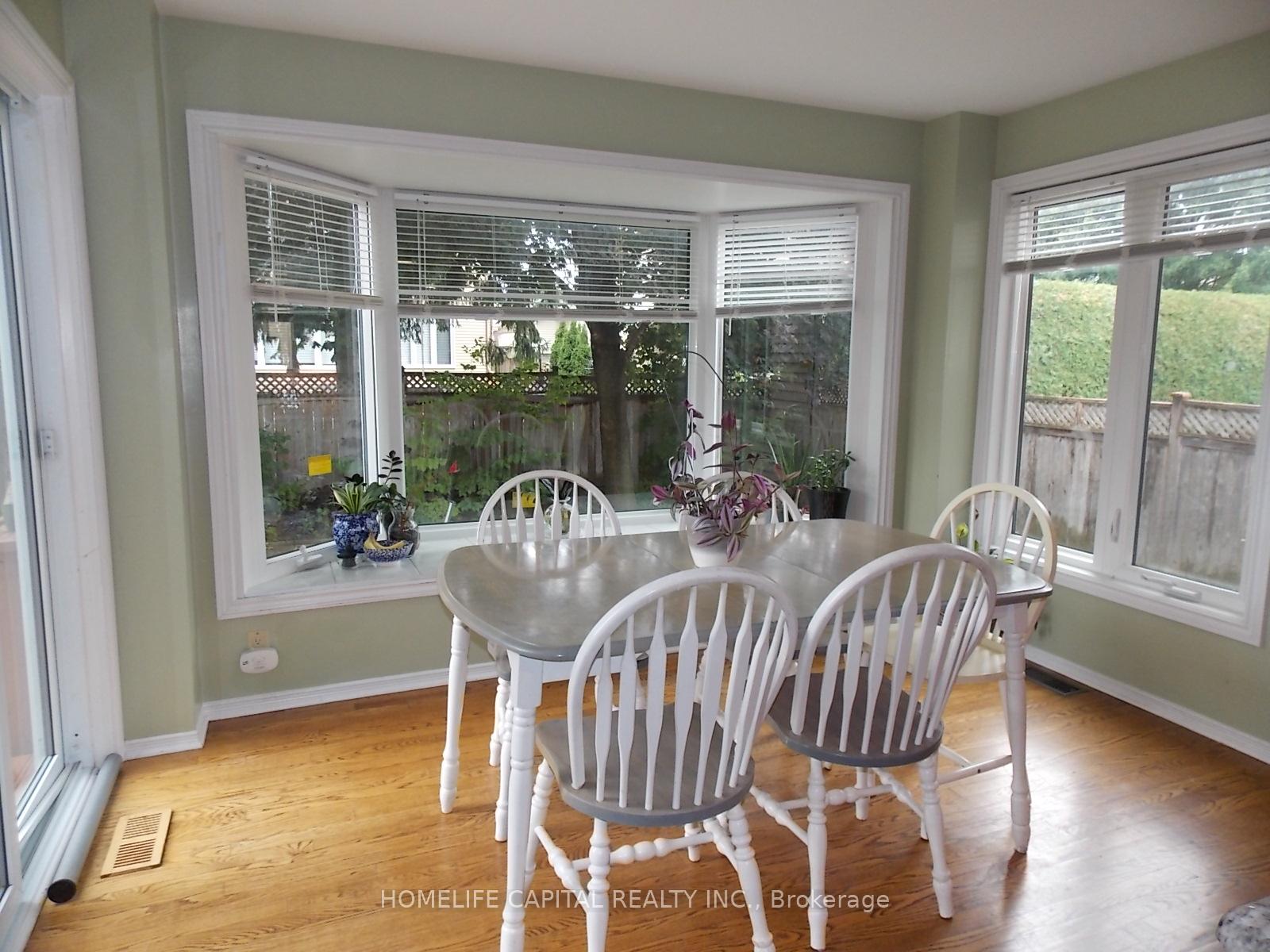Photo 6 of 1804 Robinwood Place, Ottawa, Chapel Hill — HOMEH