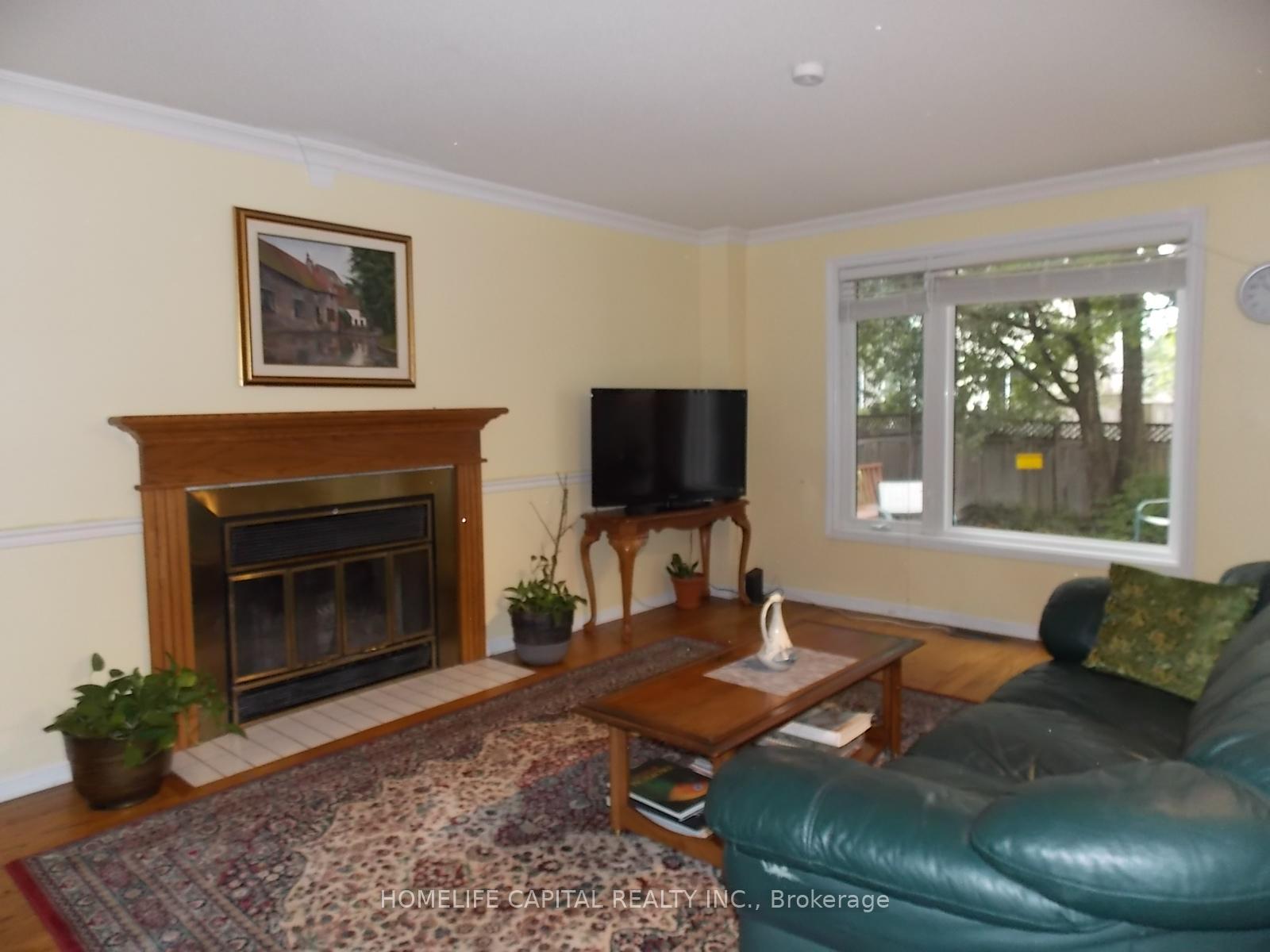 Photo 16 of 1804 Robinwood Place, Ottawa, Chapel Hill — HOMEH