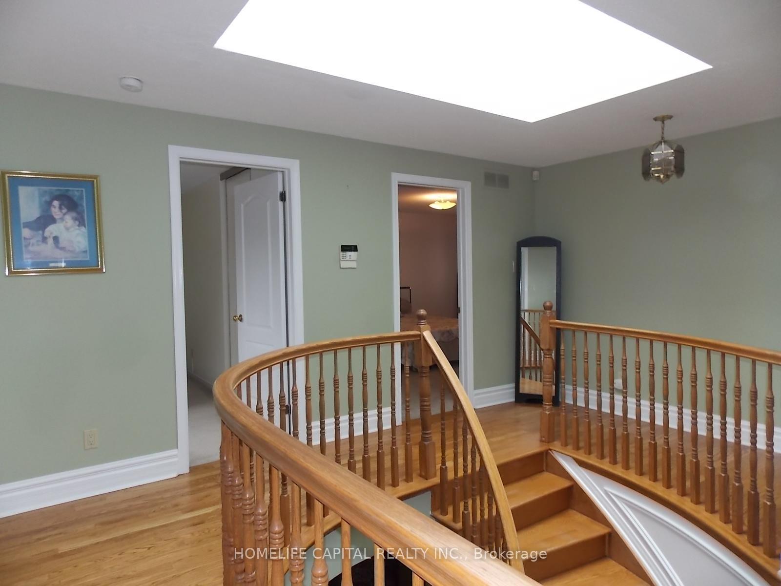 Photo 19 of 1804 Robinwood Place, Ottawa, Chapel Hill — HOMEH
