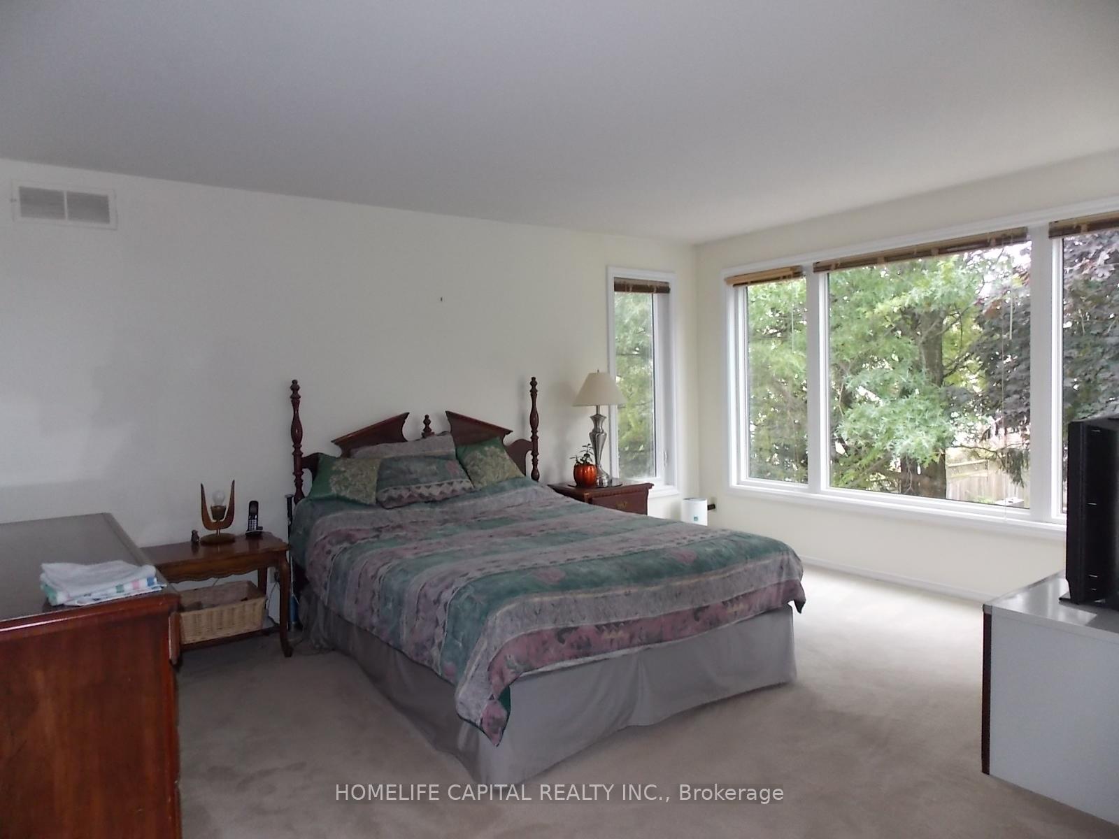 Photo 21 of 1804 Robinwood Place, Ottawa, Chapel Hill — HOMEH