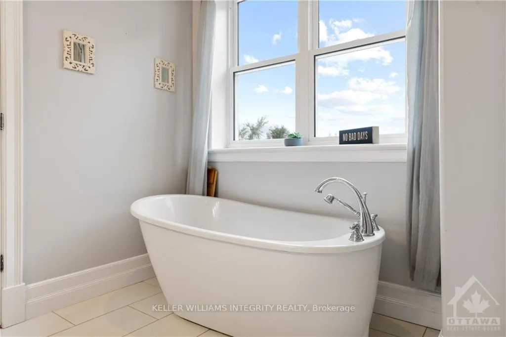 Photo 13 of 10135 Loughlin Ridge Road, North Dundas, North Dundas (Mountain) Twp — HOMEH