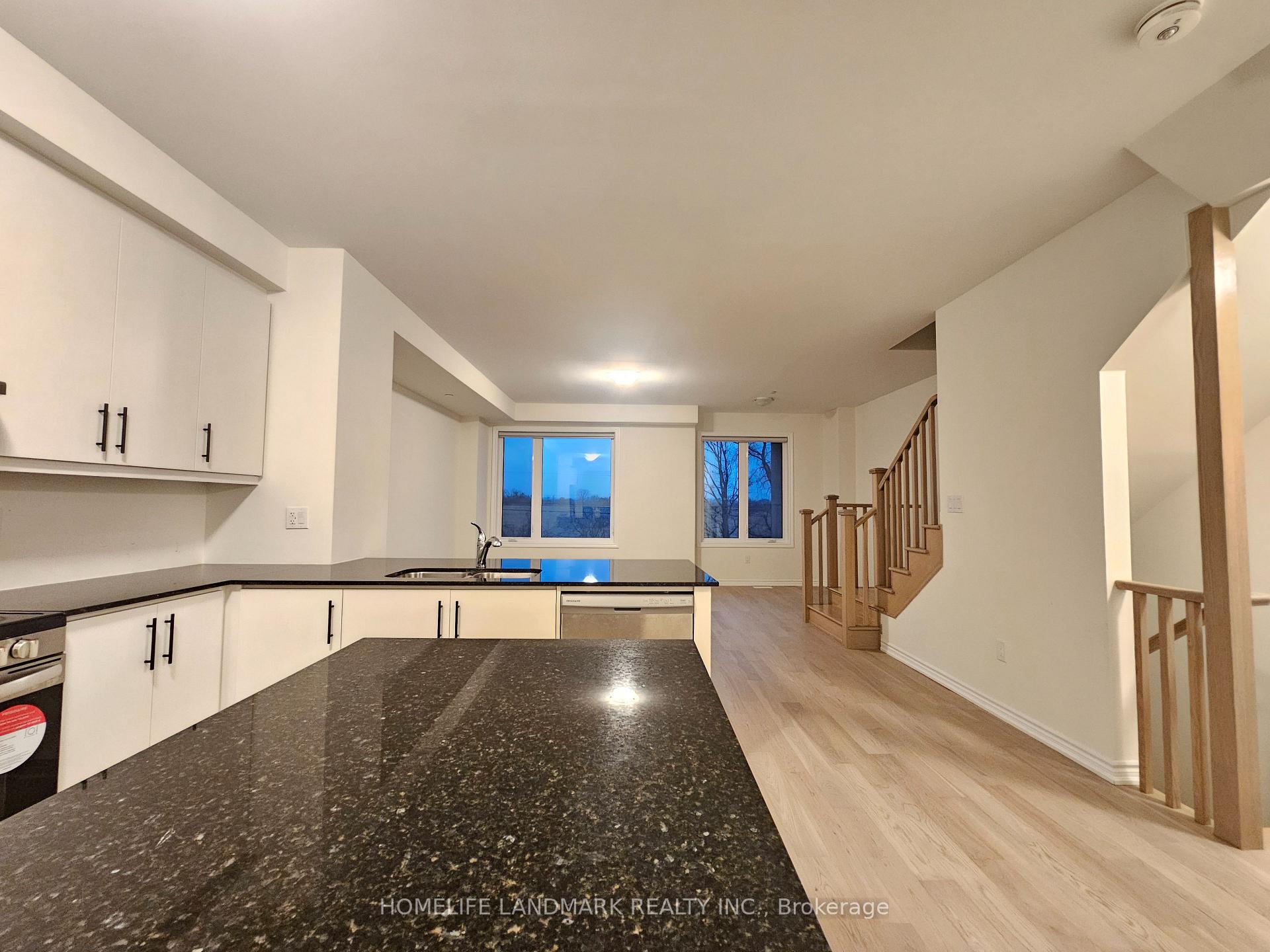 Photo 7 of 3167 Elgin Mills Road E, Markham, Victoria Square — HOMEH