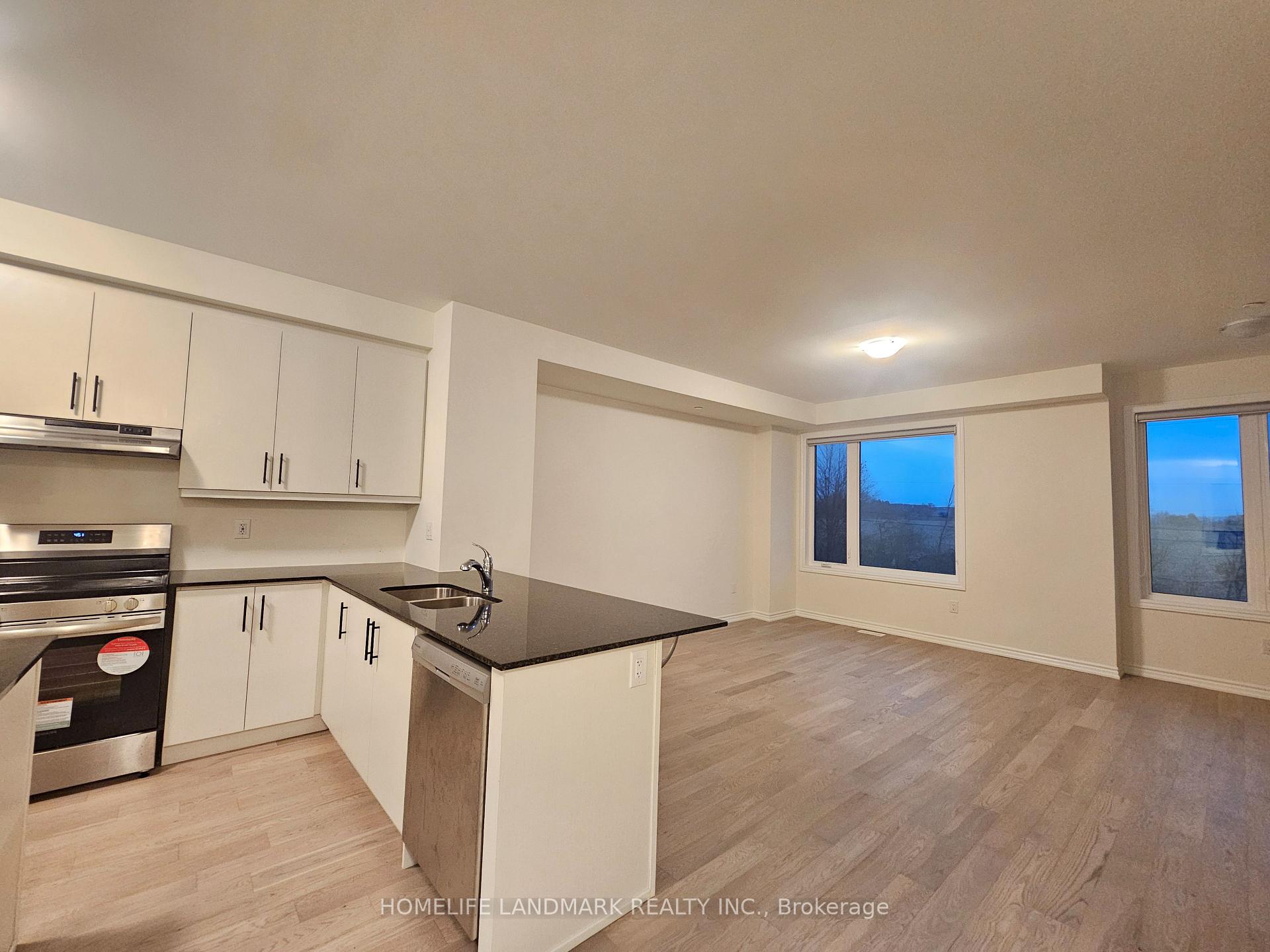 Photo 9 of 3167 Elgin Mills Road E, Markham, Victoria Square — HOMEH