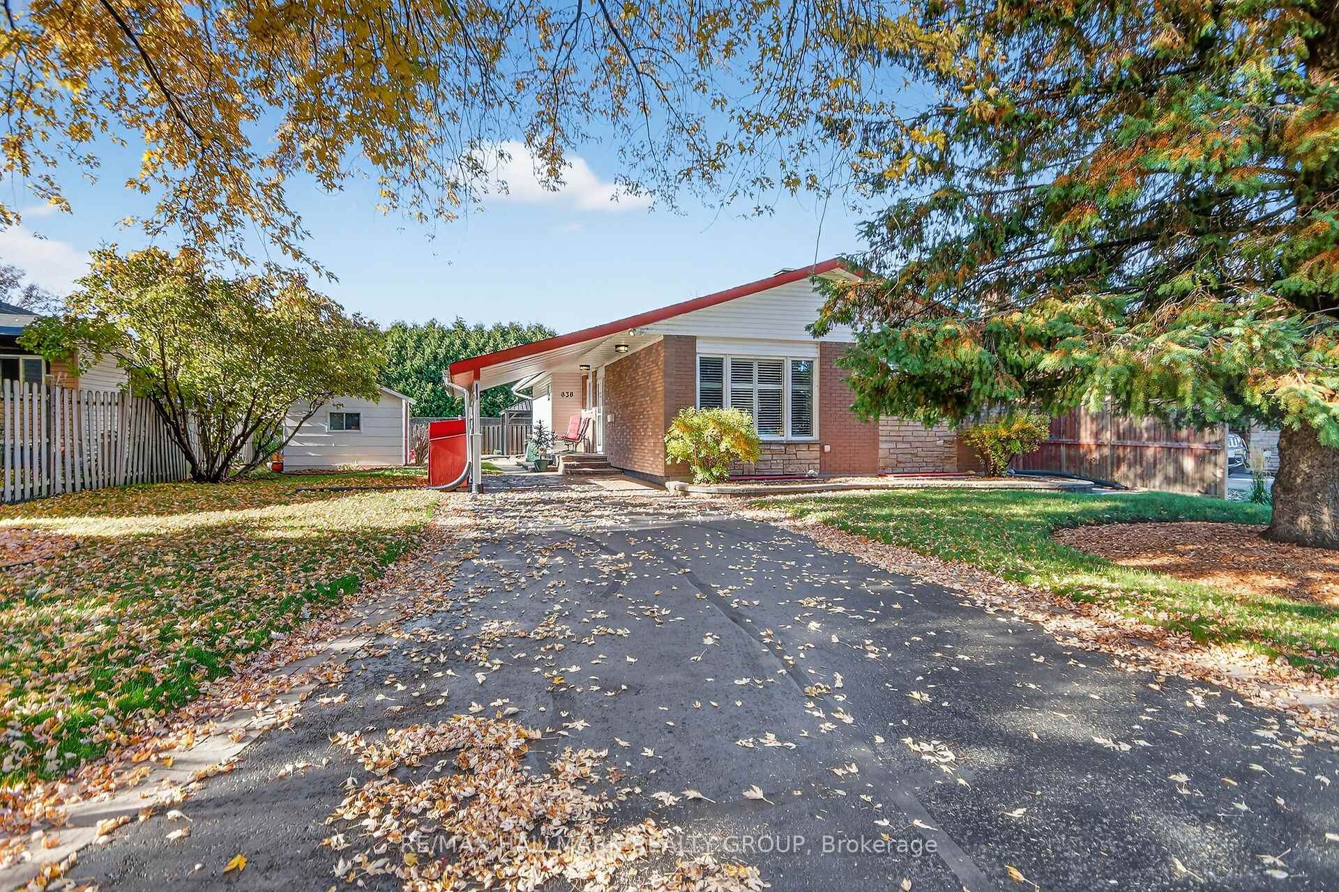 Photo 1 of 838 Balsam Drive, Ottawa, Chatelaine Village — HOMEH