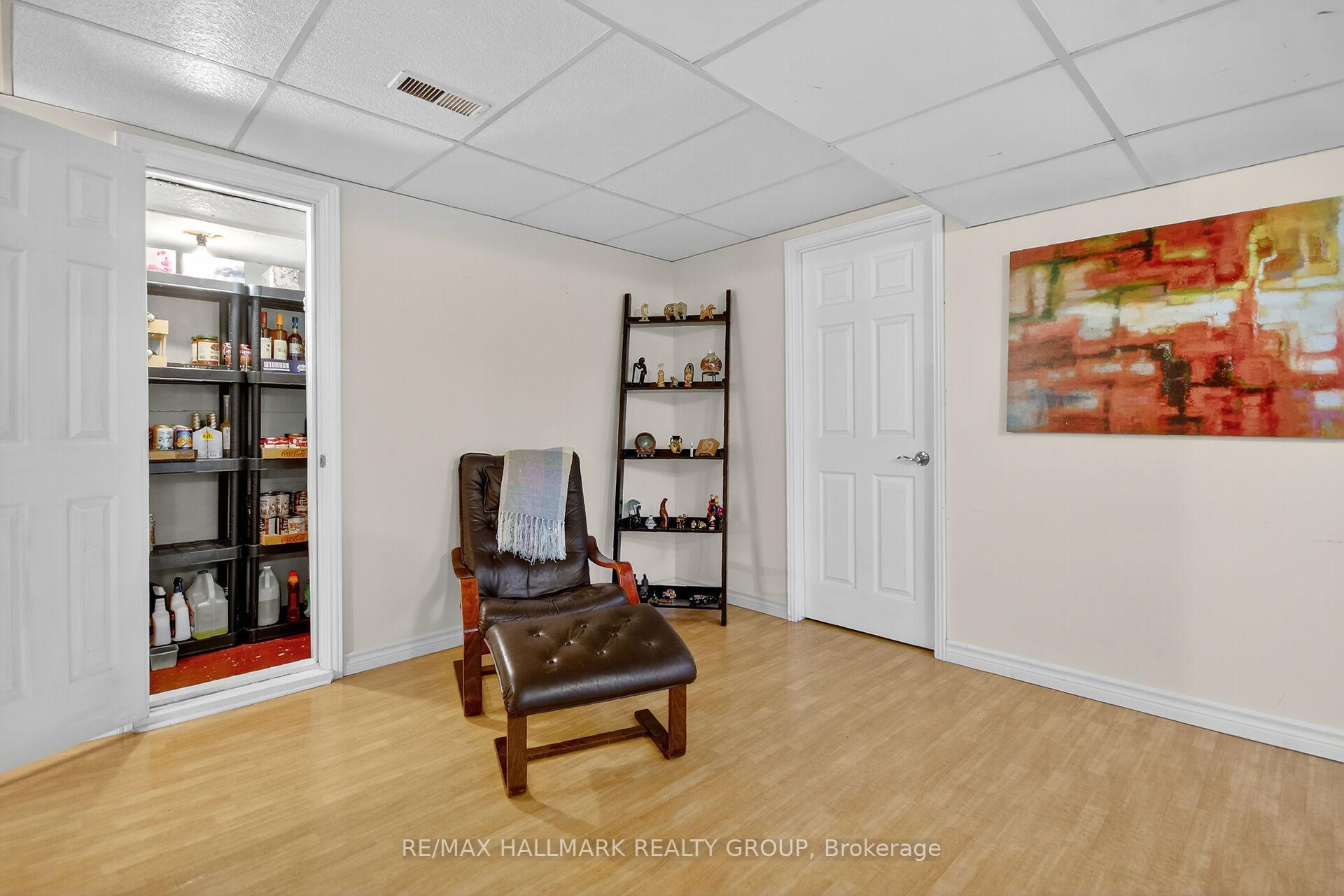 Photo 29 of 838 Balsam Drive, Ottawa, Chatelaine Village — HOMEH