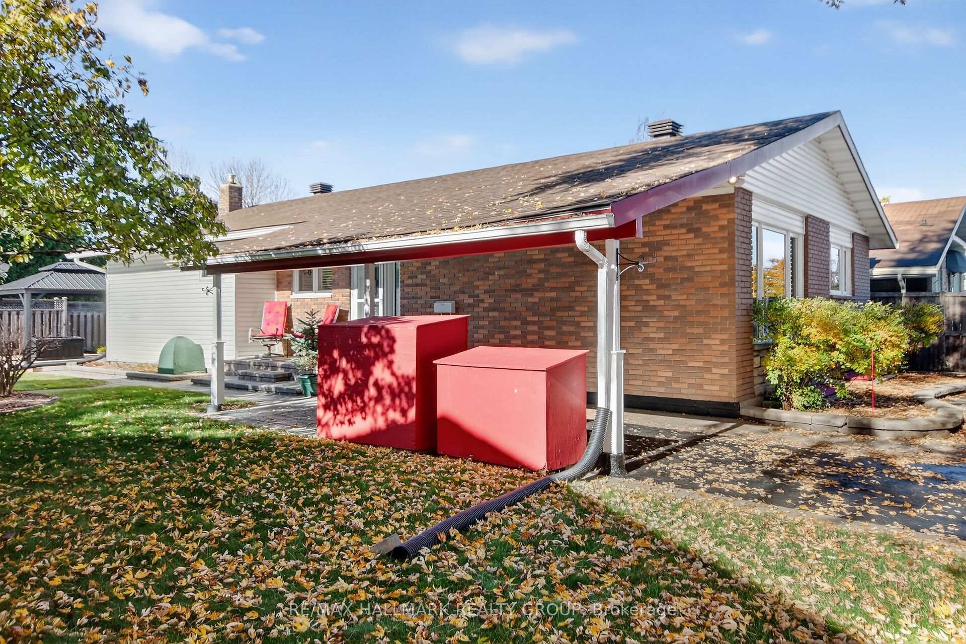 Photo 34 of 838 Balsam Drive, Ottawa, Chatelaine Village — HOMEH