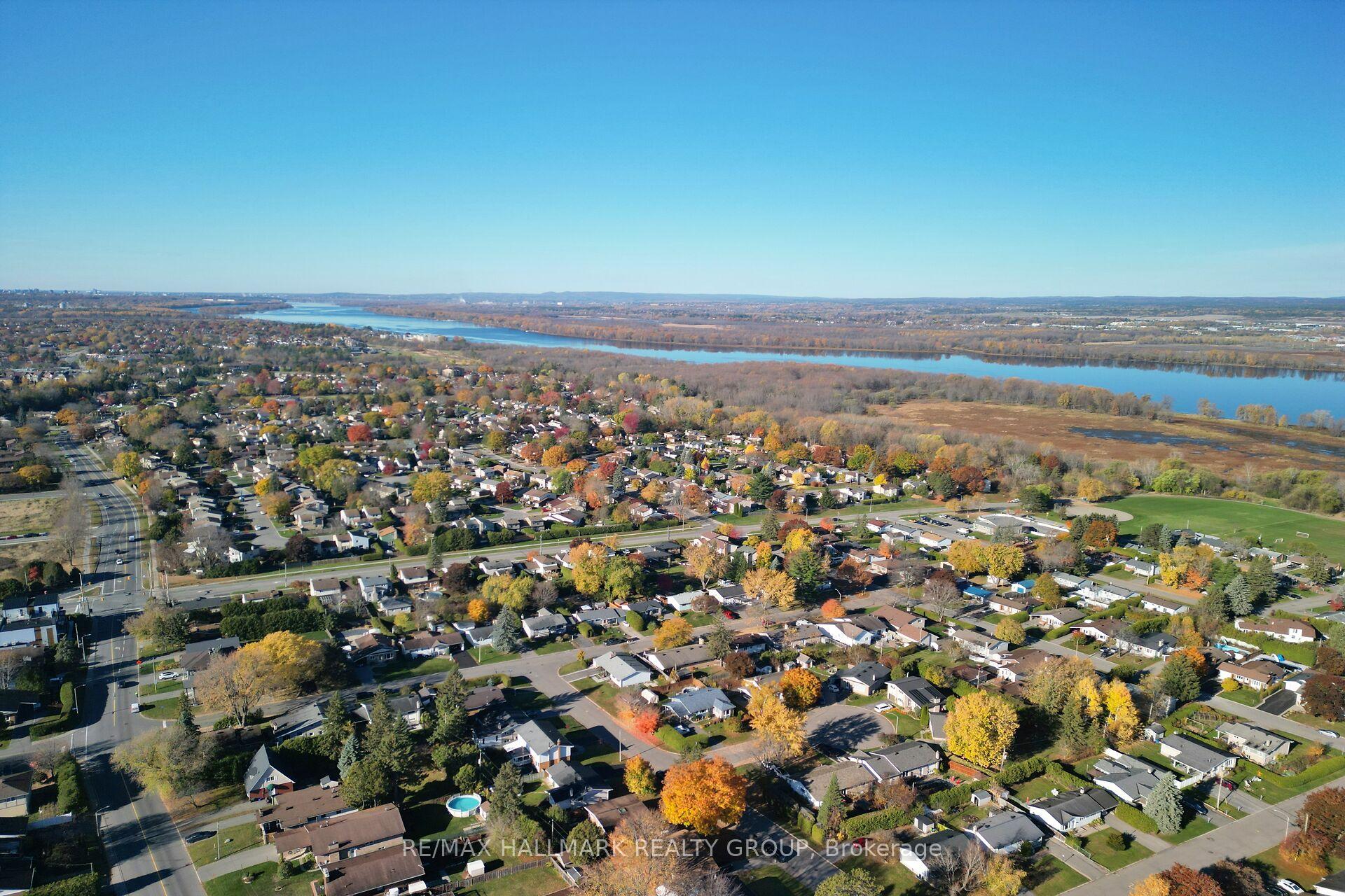 Photo 46 of 838 Balsam Drive, Ottawa, Chatelaine Village — HOMEH