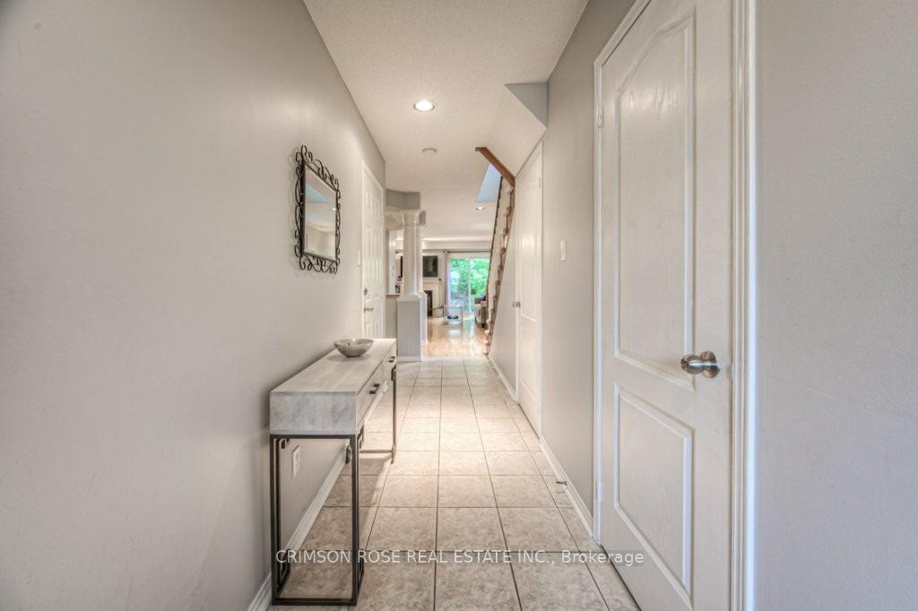 Photo 5 of 2096 Glenhampton Road, Oakville, Westmount — HOMEH
