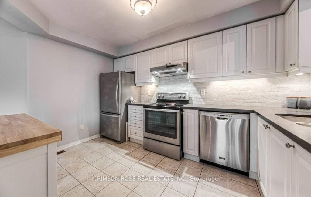 Photo 7 of 2096 Glenhampton Road, Oakville, Westmount — HOMEH