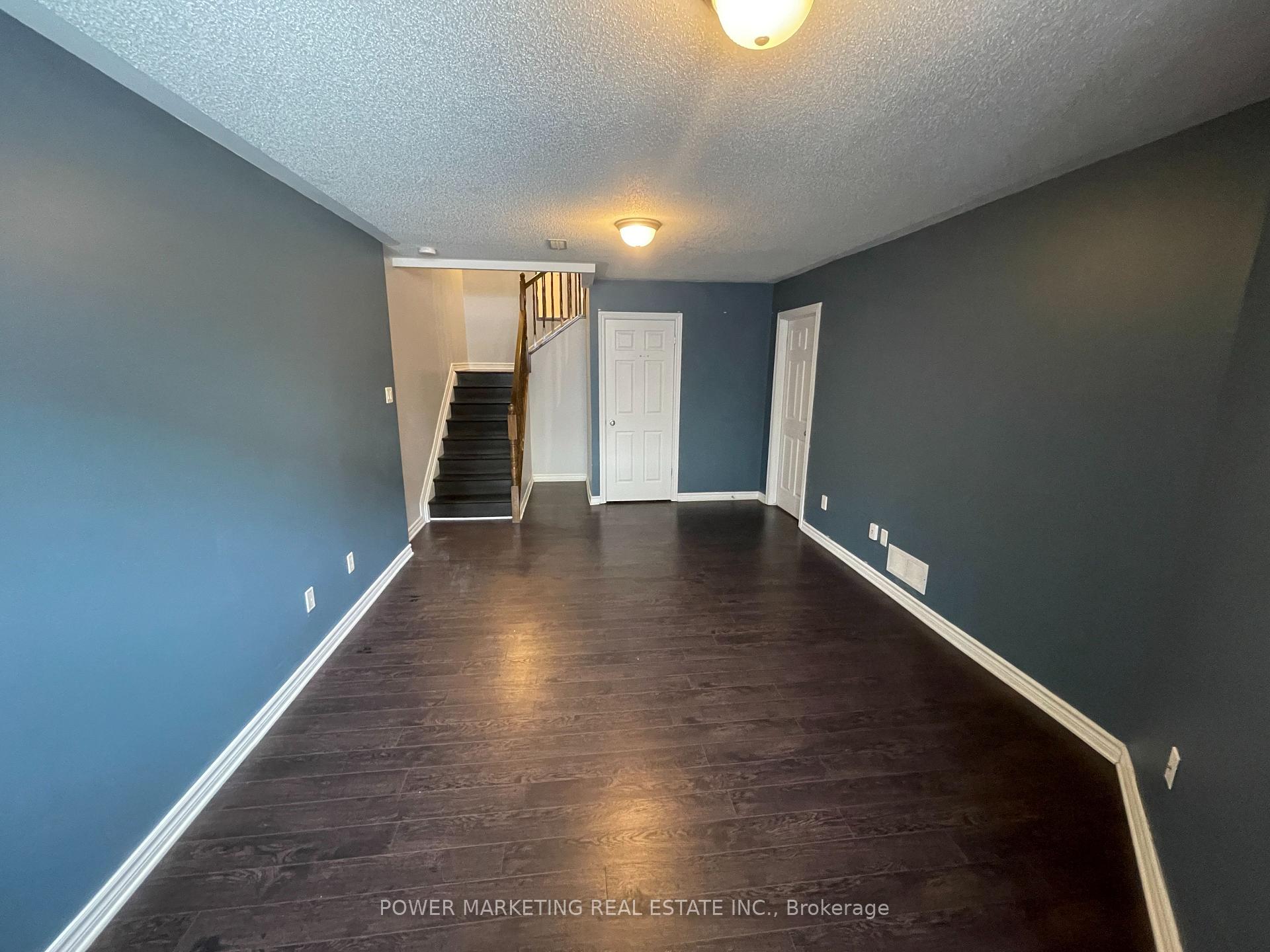Photo 8 of 733 Whaley Ridge, Ottawa, Avalon East — HOMEH