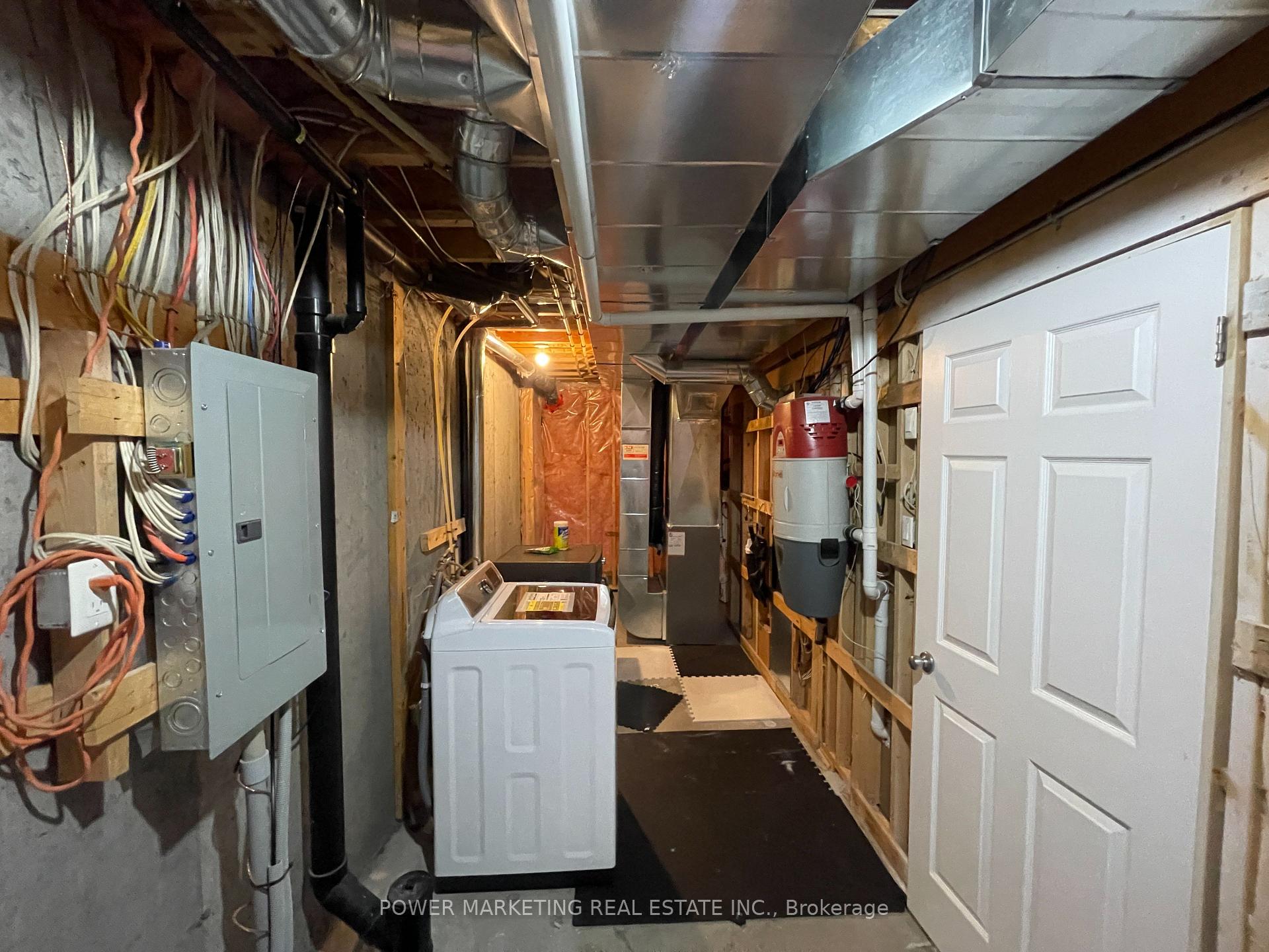 Photo 9 of 733 Whaley Ridge, Ottawa, Avalon East — HOMEH