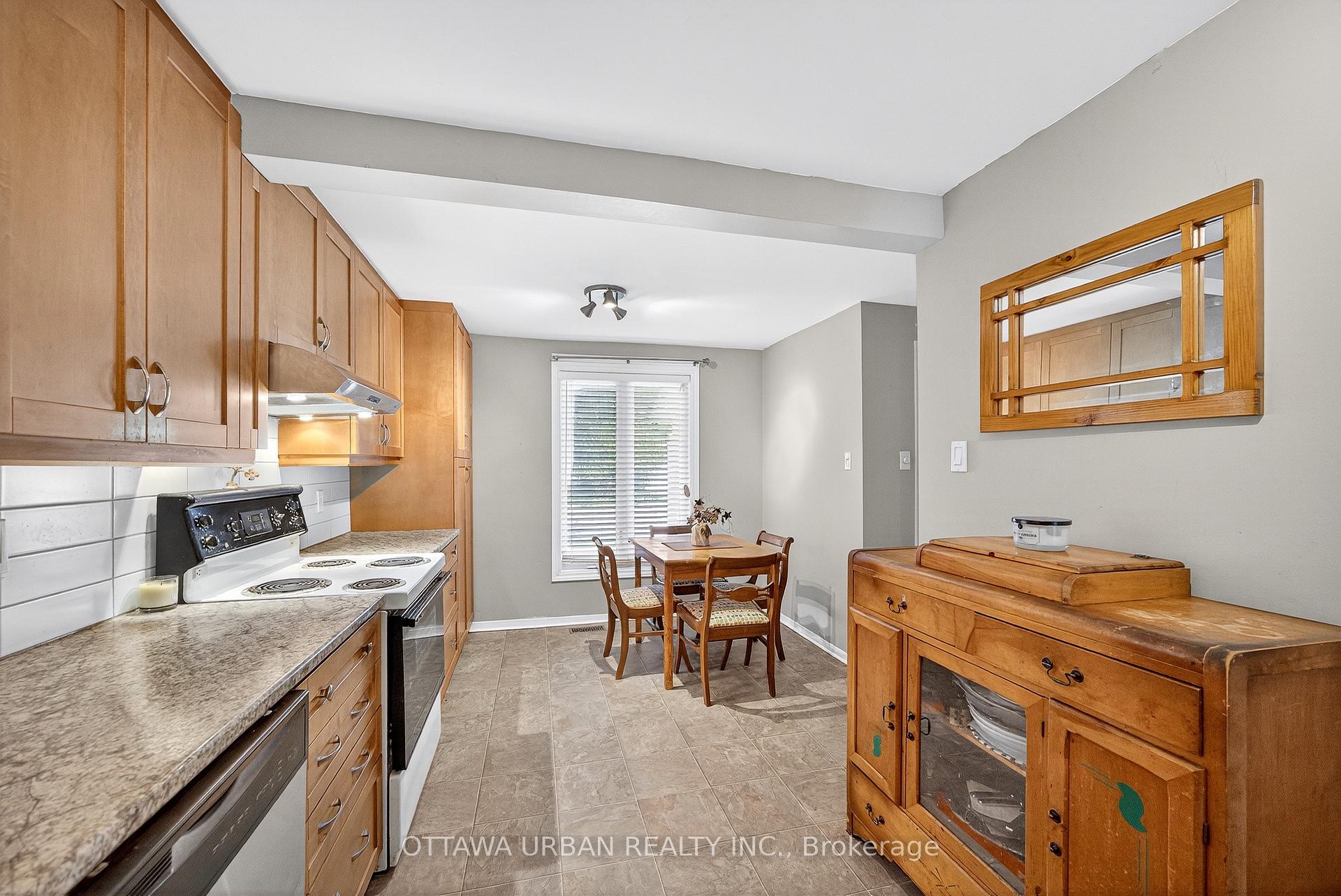 Photo 8 of 7986 Decarie Drive, Ottawa, Orleans Wood — HOMEH