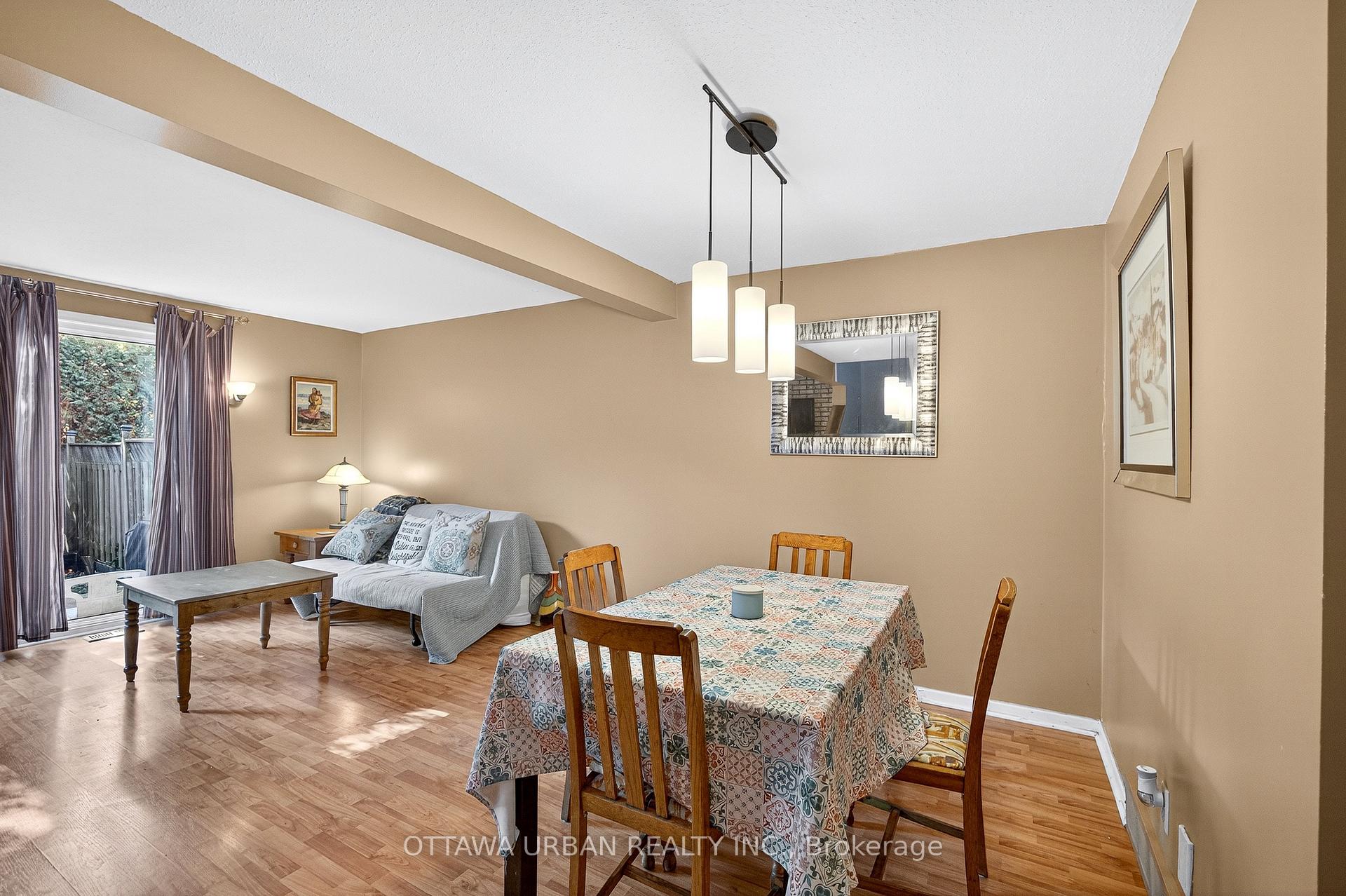 Photo 12 of 7986 Decarie Drive, Ottawa, Orleans Wood — HOMEH