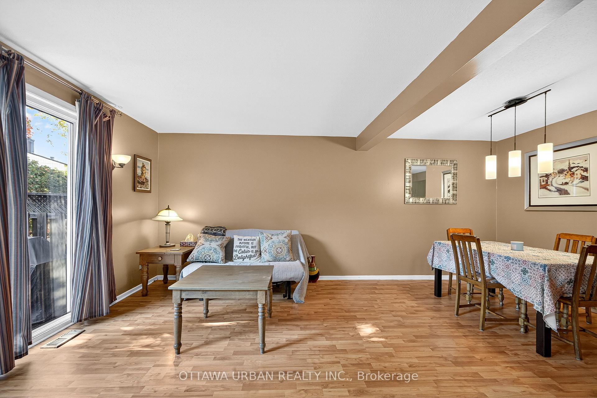 Photo 15 of 7986 Decarie Drive, Ottawa, Orleans Wood — HOMEH
