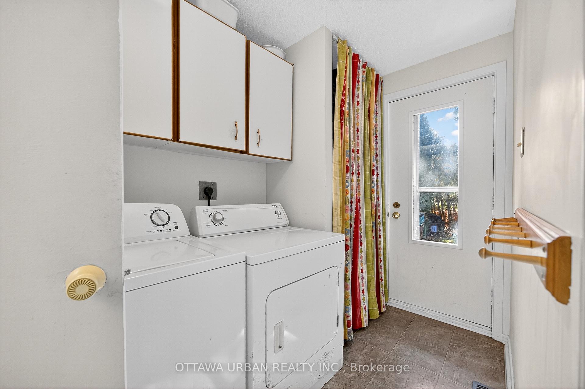 Photo 16 of 7986 Decarie Drive, Ottawa, Orleans Wood — HOMEH