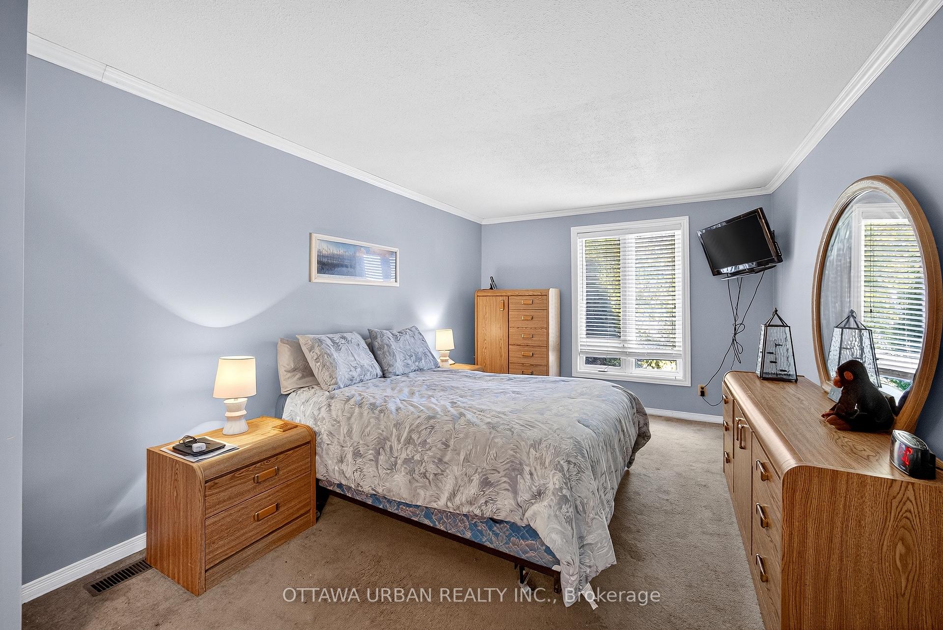 Photo 19 of 7986 Decarie Drive, Ottawa, Orleans Wood — HOMEH