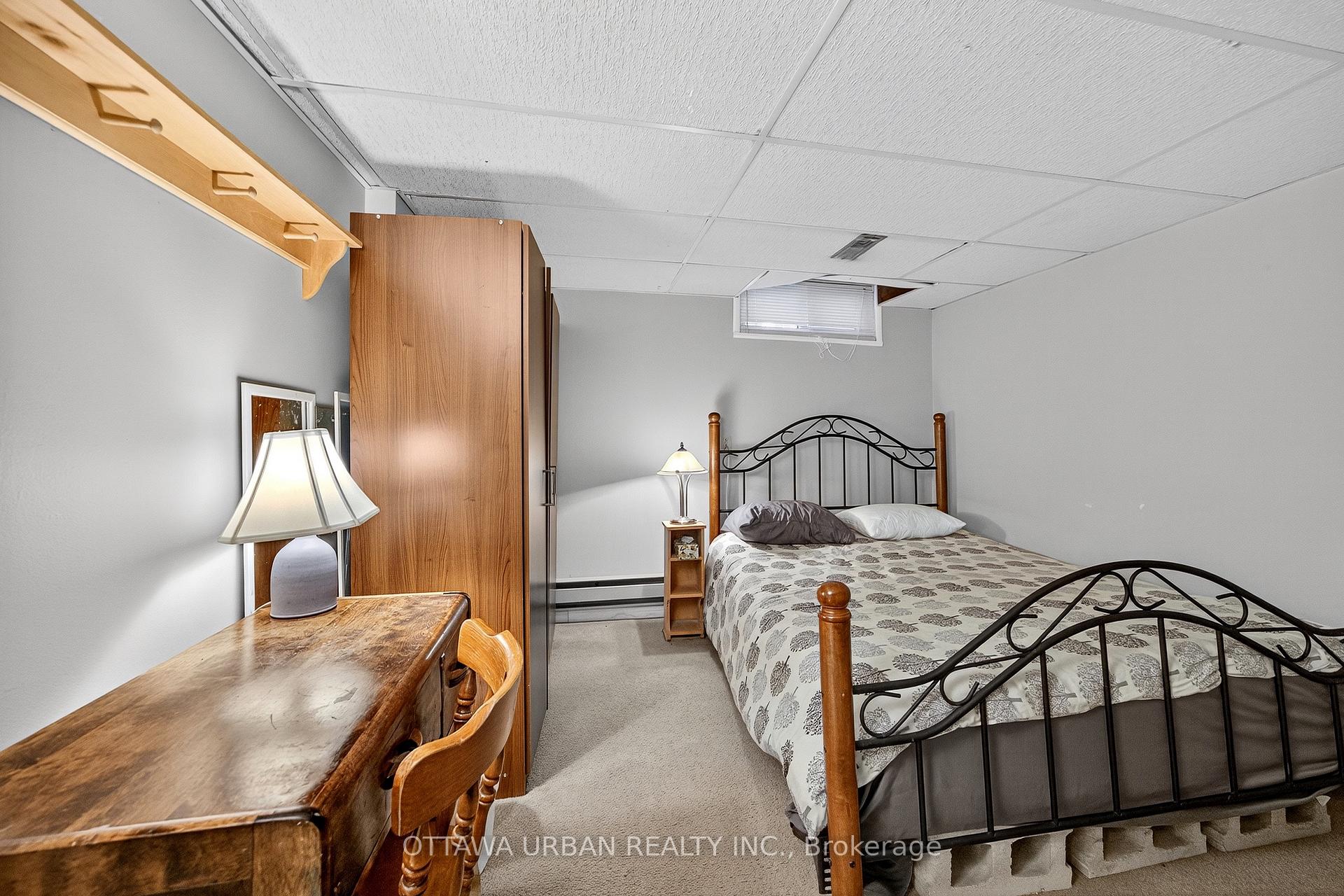 Photo 33 of 7986 Decarie Drive, Ottawa, Orleans Wood — HOMEH