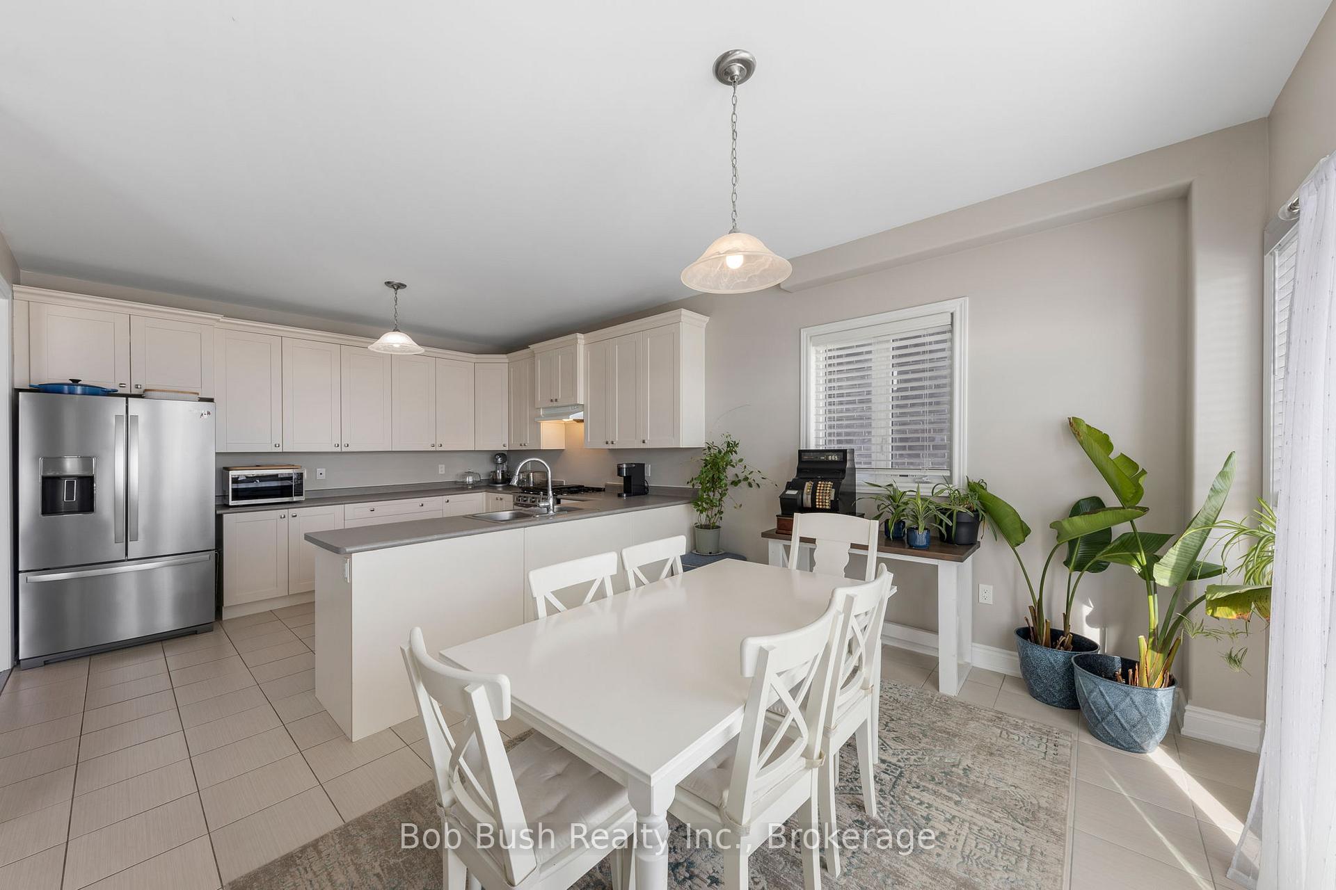 Photo 16 of 3067 Monarch Drive, Orillia — HOMEH