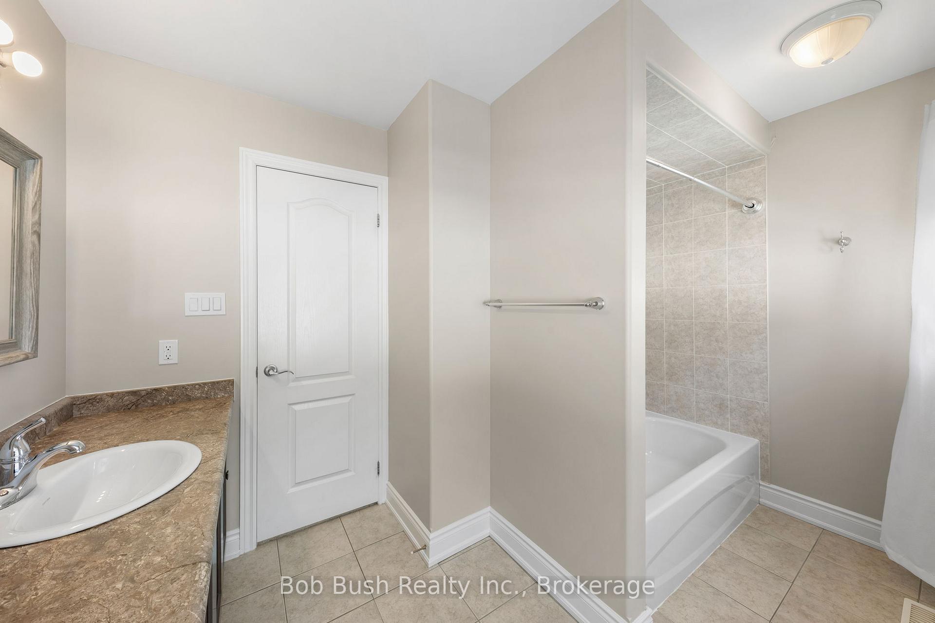 Photo 21 of 3067 Monarch Drive, Orillia — HOMEH
