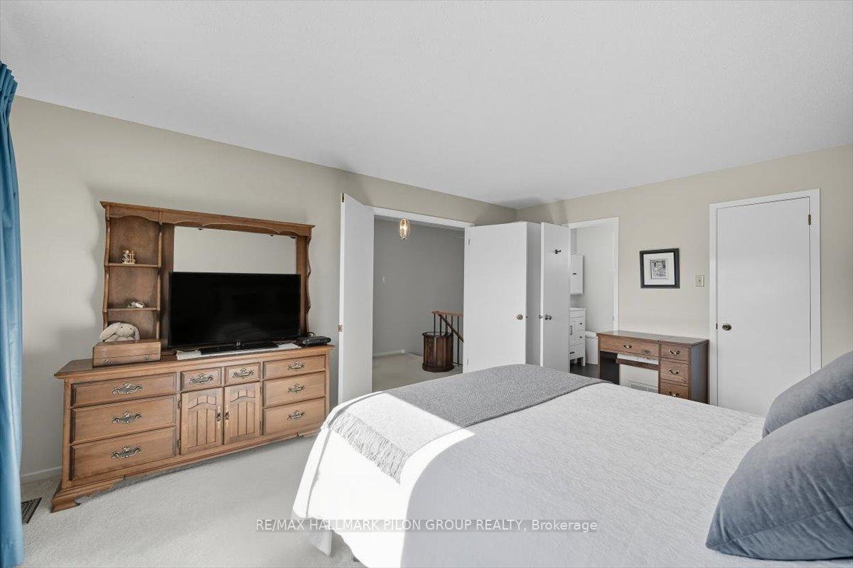 Photo 13 of 6343 Viseneau Drive, Ottawa, Chateauneuf — HOMEH