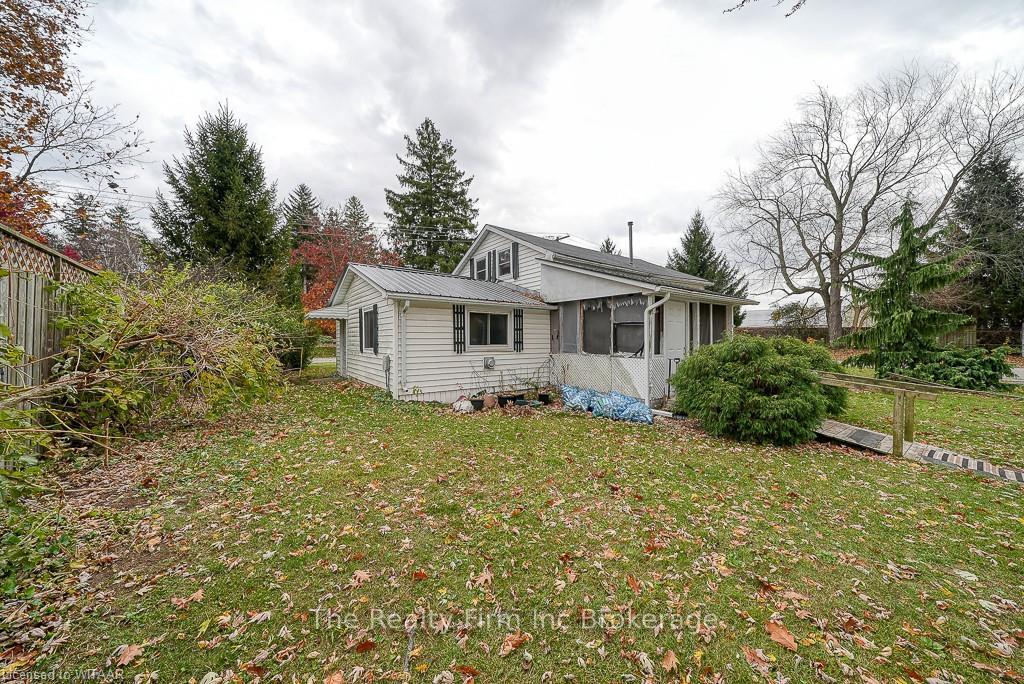 Photo 13 of 10 Wellington Street E, Norwich, Otterville — HOMEH