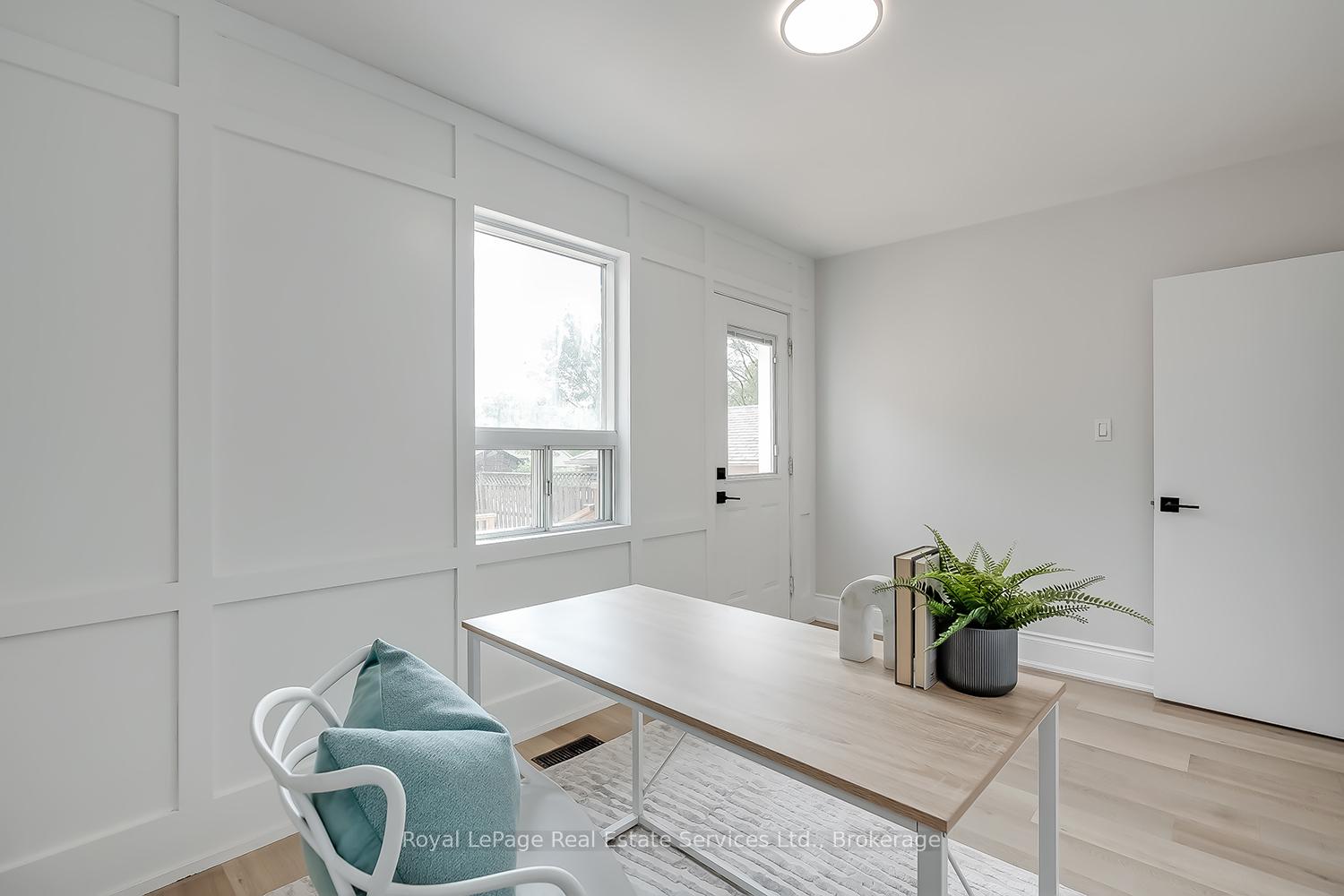 Photo 31 of 397 Bartos Drive, Oakville, Central — HOMEH