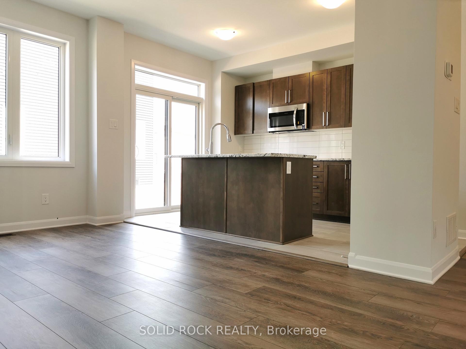 Photo 7 of 31 Watchim Street, Ottawa, Avalon East — HOMEH
