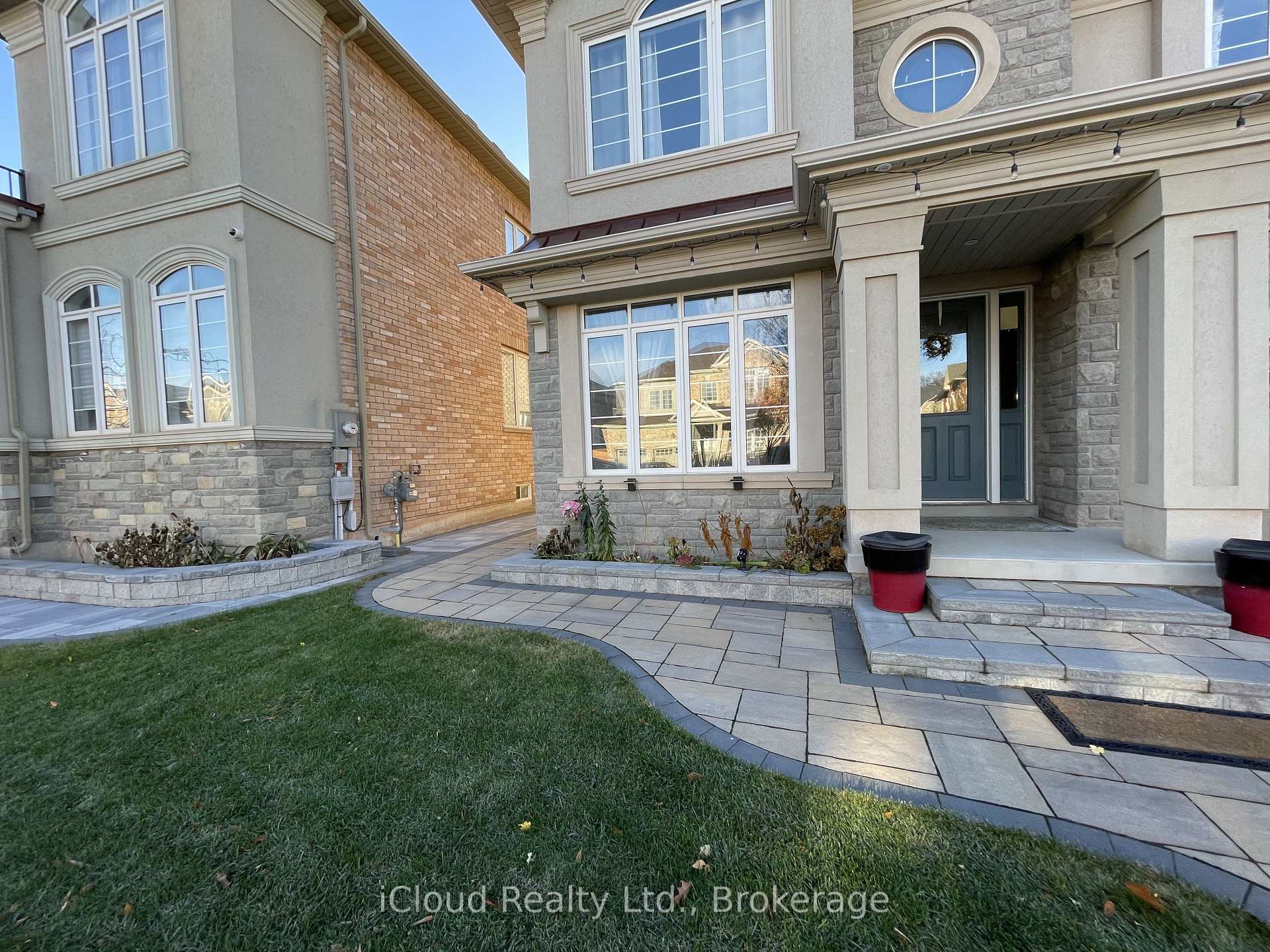 Photo 2 of Unit Bsmt, 450 North Park Boulevard, Oakville, Glenorchy — HOMEH