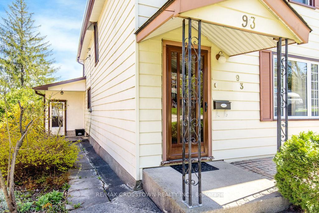 Photo 6 of 93 Jarvis Street, Orillia — HOMEH