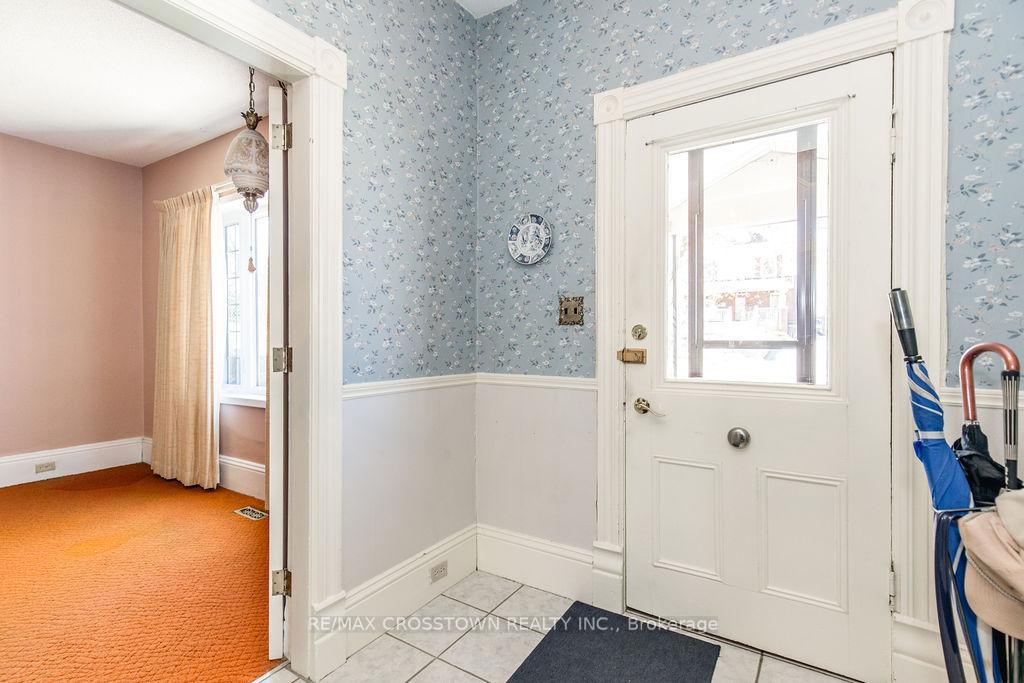 Photo 8 of 93 Jarvis Street, Orillia — HOMEH