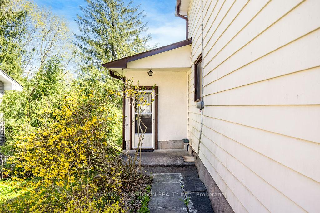 Photo 39 of 93 Jarvis Street, Orillia — HOMEH