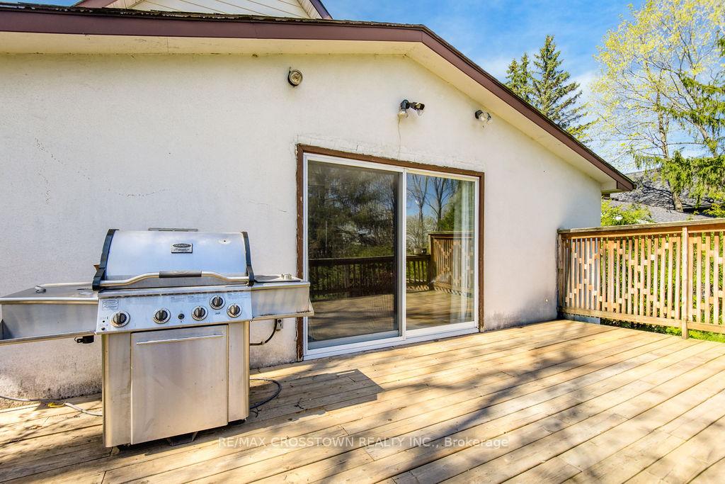 Photo 43 of 93 Jarvis Street, Orillia — HOMEH