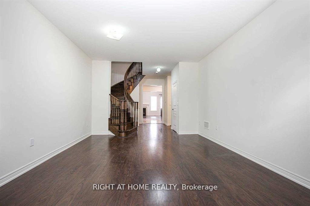 Photo 5 of 3471 Fourth Line, Oakville, Sixteen Hollow — HOMEH