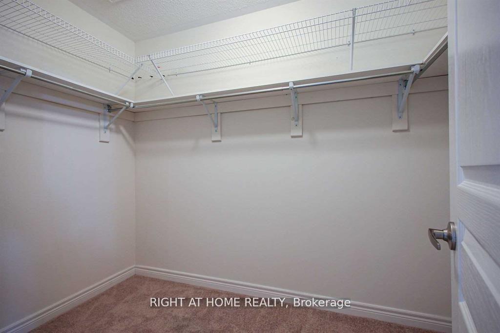 Photo 13 of 3471 Fourth Line, Oakville, Sixteen Hollow — HOMEH