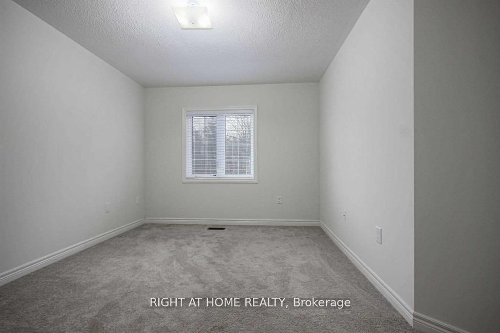 Photo 18 of 3471 Fourth Line, Oakville, Sixteen Hollow — HOMEH