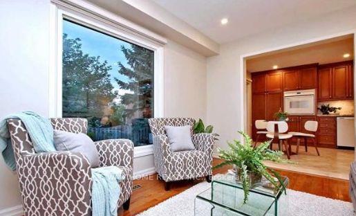 Photo 4 of 78 Michener Crescent, Markham, Raymerville — HOMEH