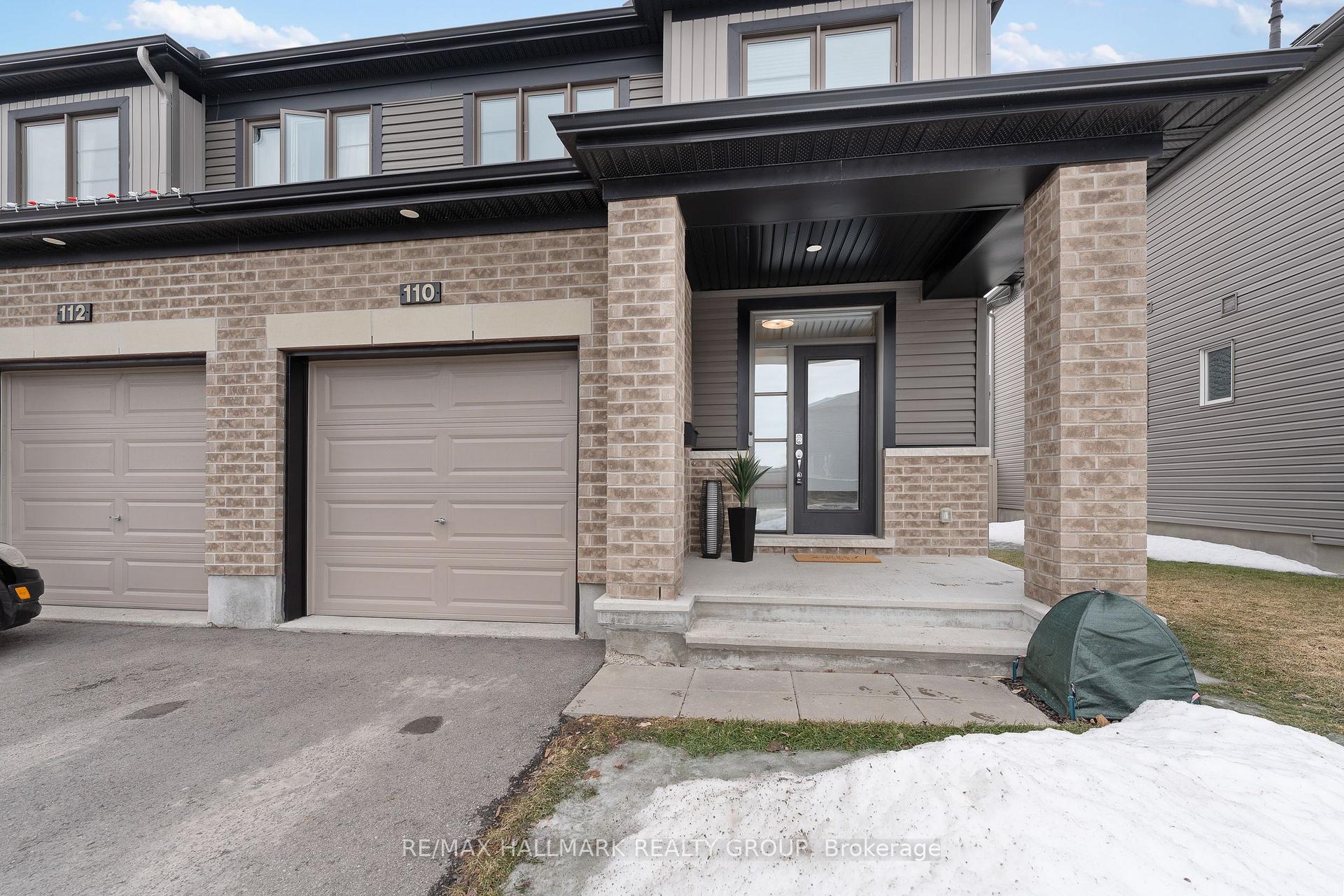 Photo 2 of 110 Vendome Street, Ottawa, Avalon West — HOMEH