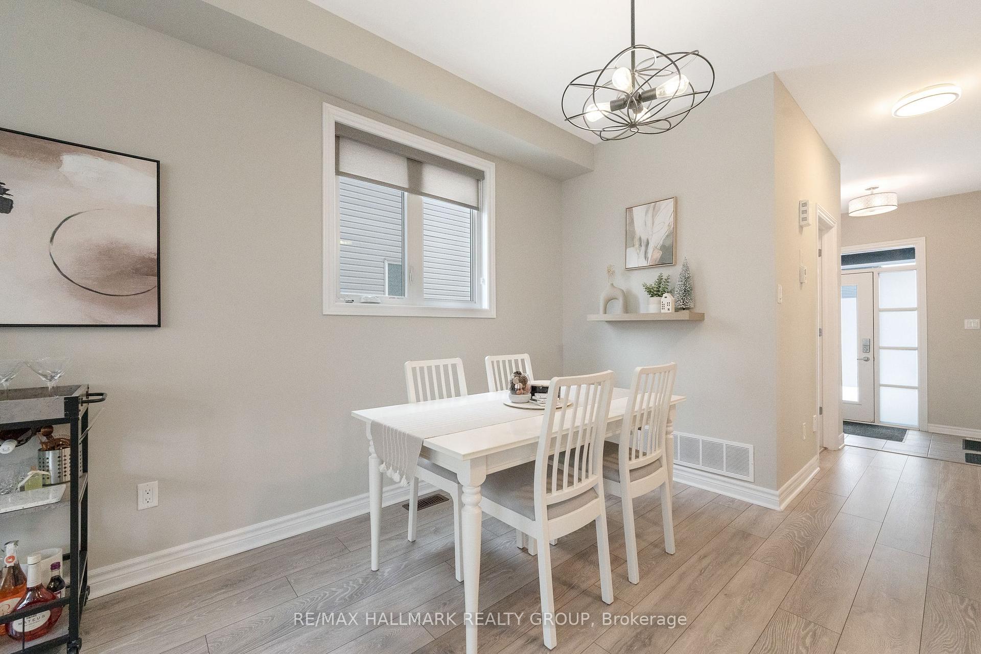 Photo 6 of 110 Vendome Street, Ottawa, Avalon West — HOMEH