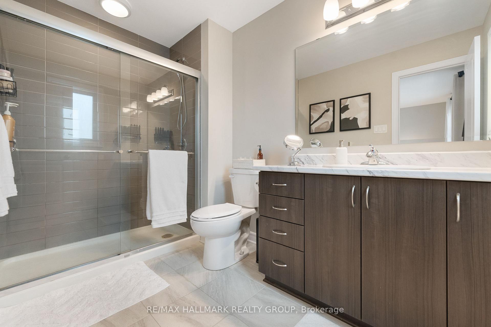 Photo 20 of 110 Vendome Street, Ottawa, Avalon West — HOMEH
