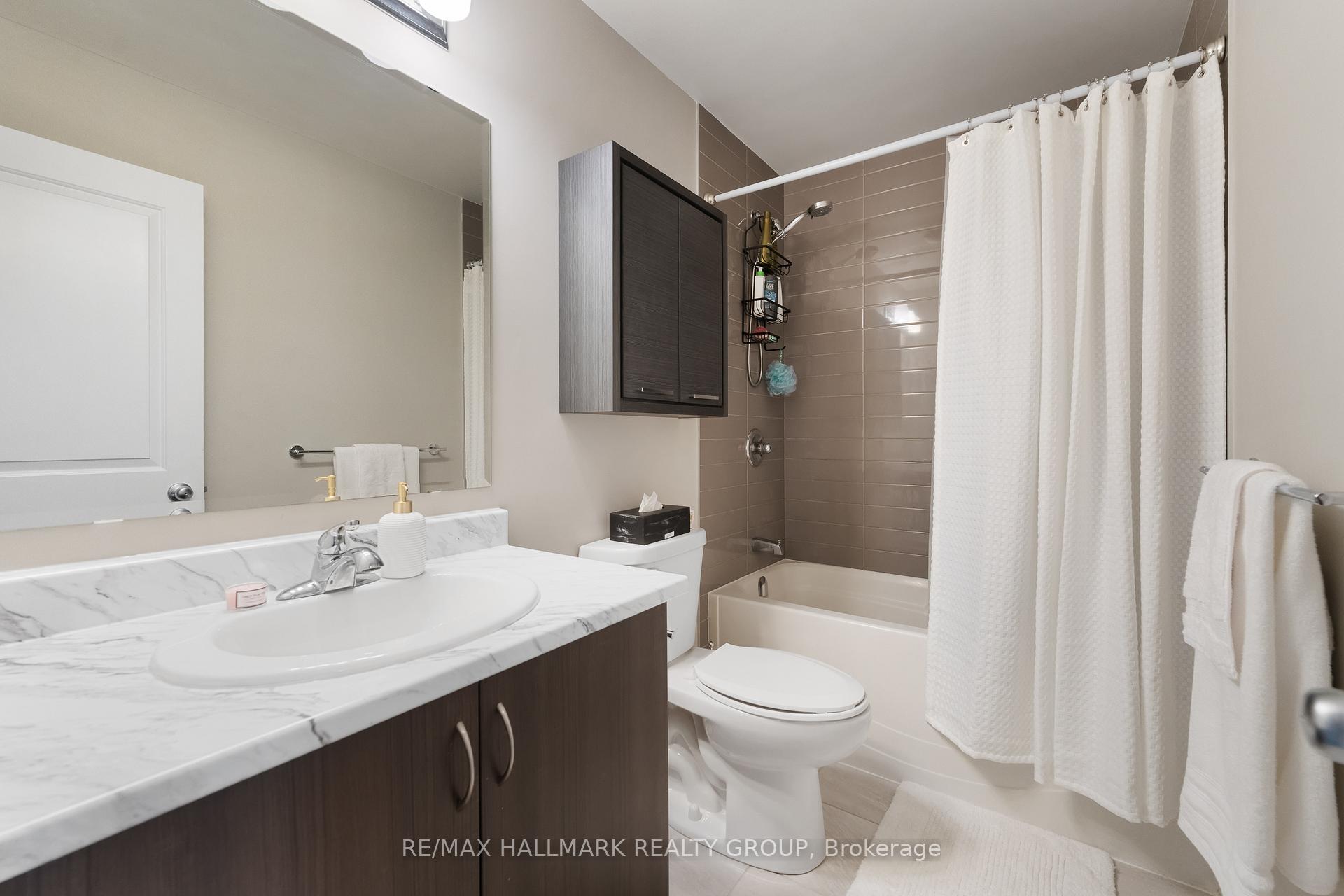 Photo 25 of 110 Vendome Street, Ottawa, Avalon West — HOMEH