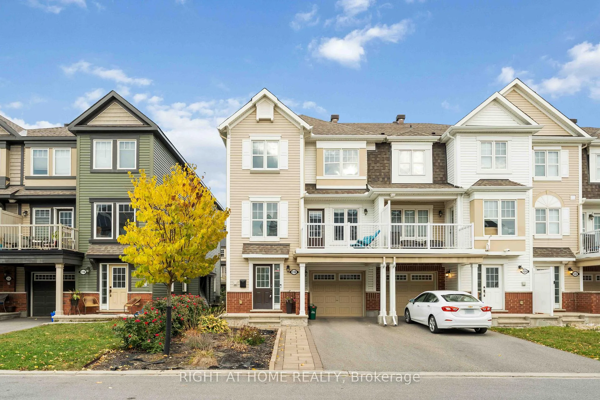 Front of 118 Helenium Lane