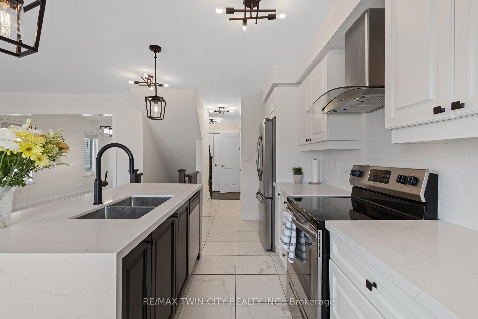 Photo 12 of 565 Laking Terrace, Milton, Clarke — HOMEH