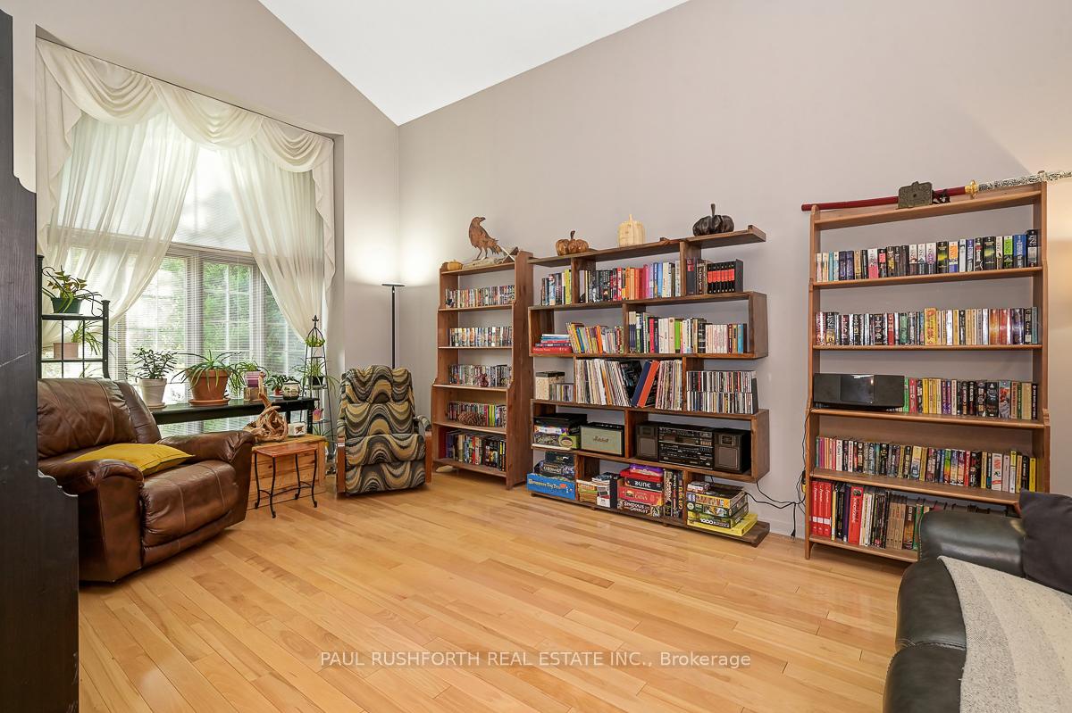 Photo 5 of 6351 Viseneau Drive, Ottawa, Chateauneuf — HOMEH