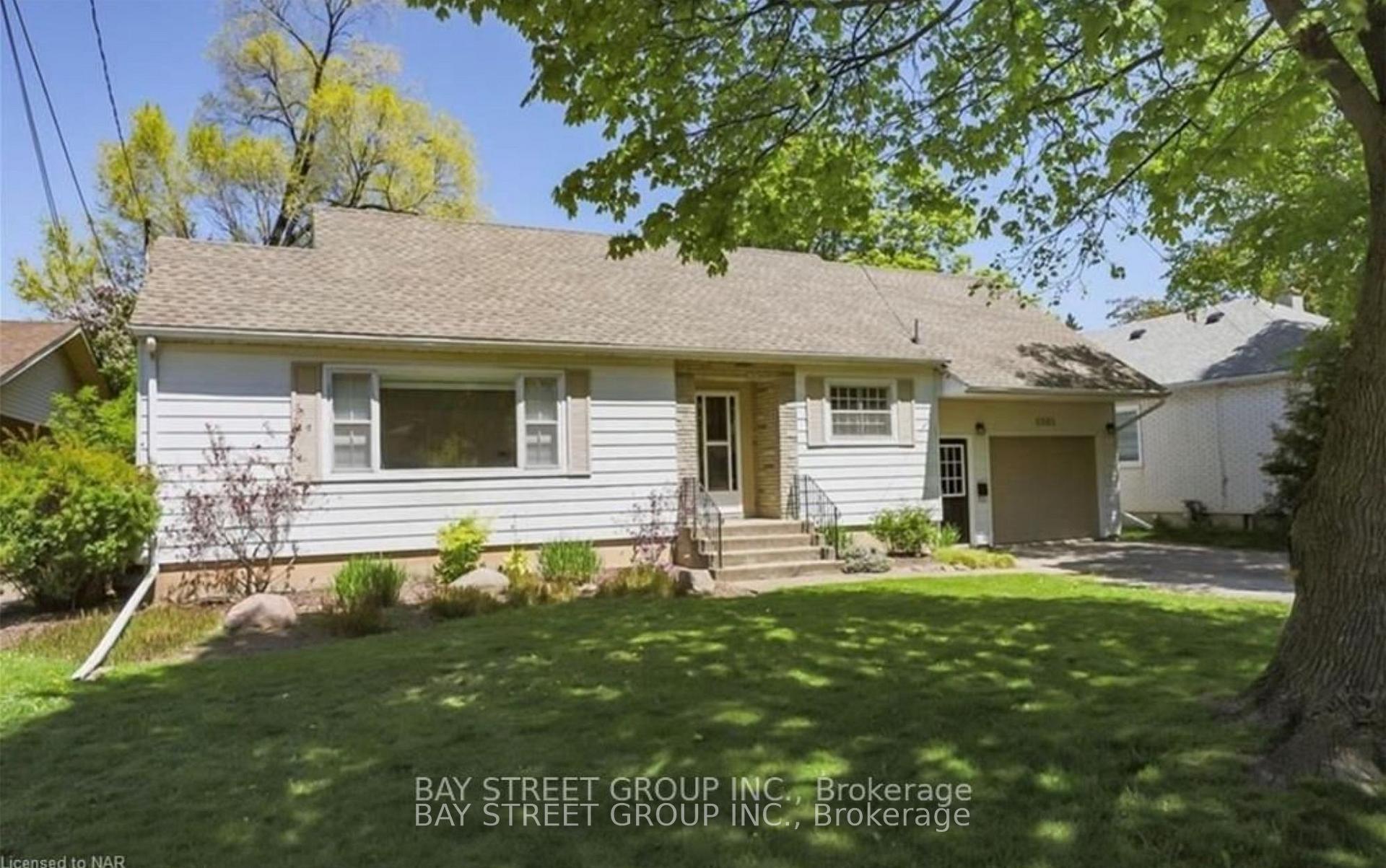 Front of 6565 Stamford Green Drive