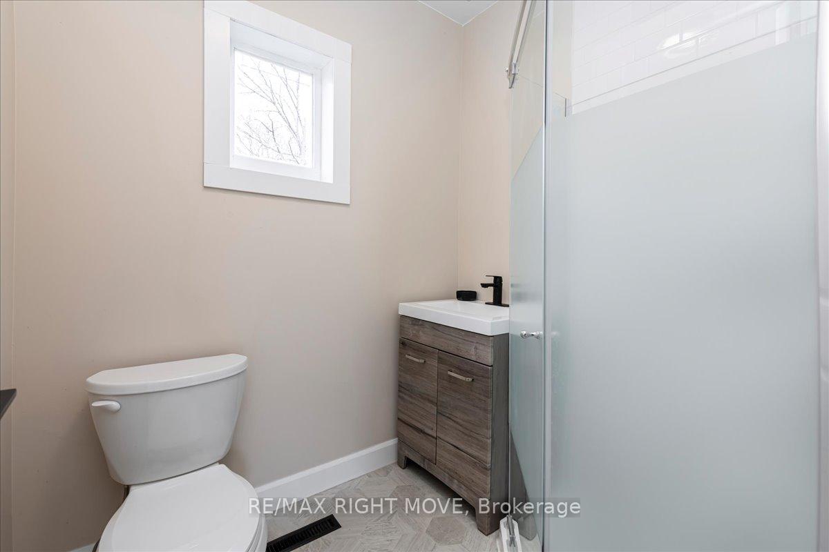 Photo 15 of 89 Douglas Street, Orillia — HOMEH