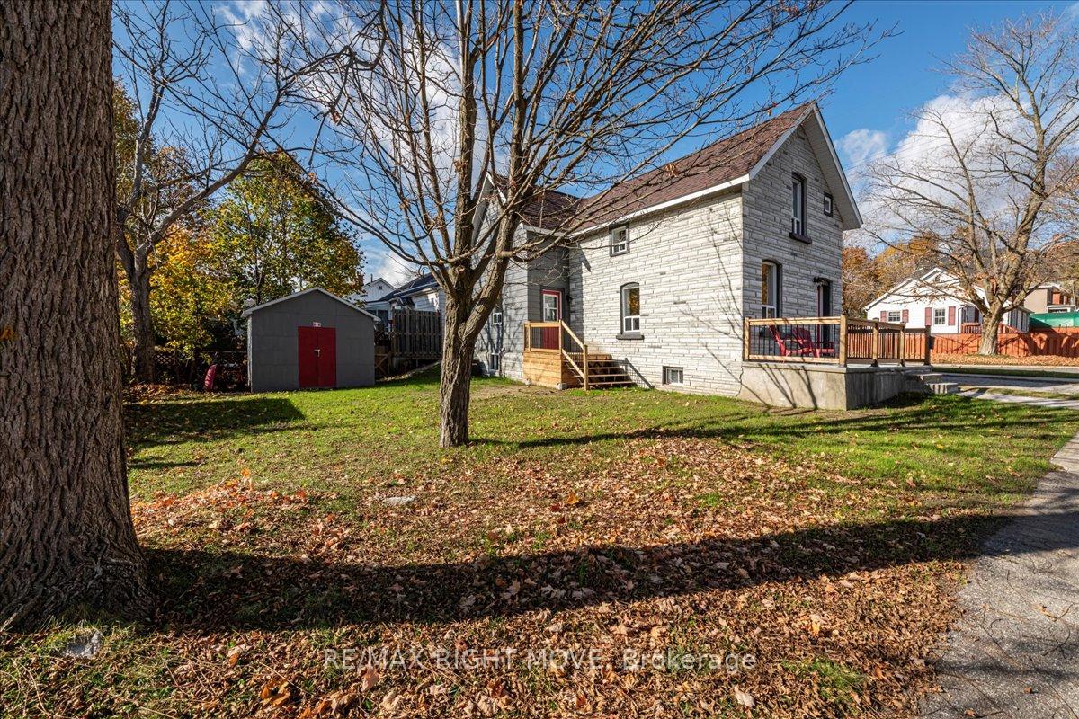 Photo 29 of 89 Douglas Street, Orillia — HOMEH