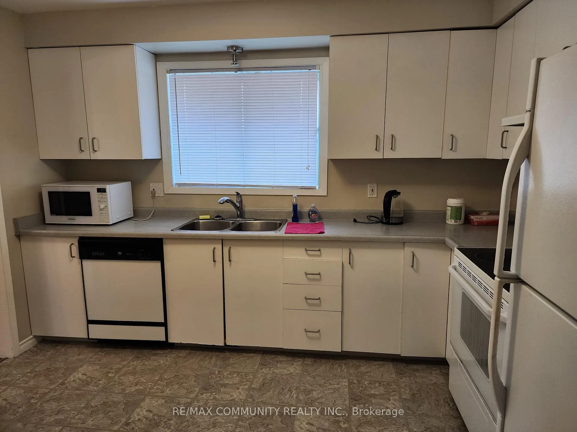 Photo 1 of 612 Dundee Avenue, Oshawa, McLaughlin — HOMEH