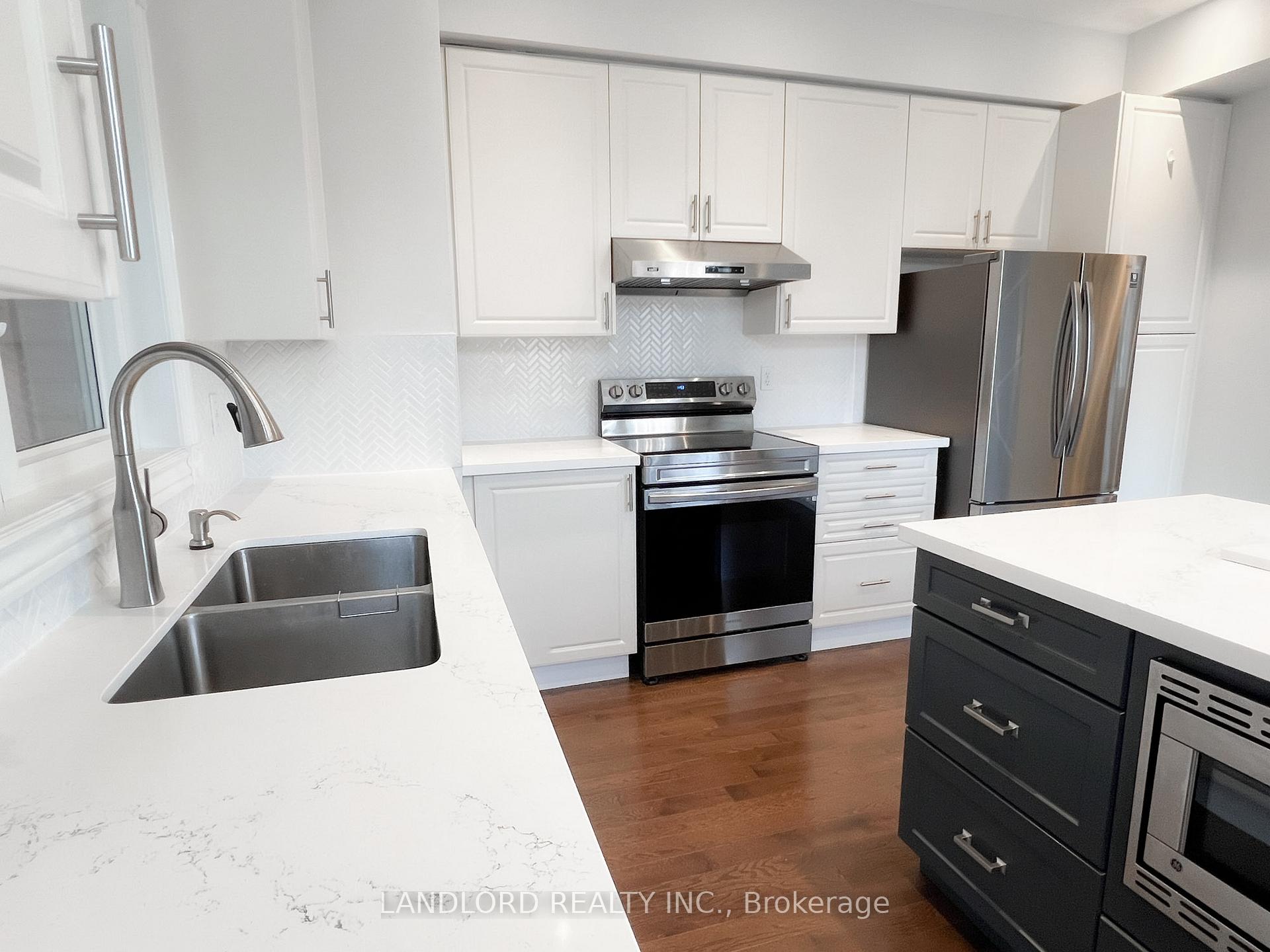 Photo 1 of 129 Bur Oak Avenue, Markham, Berczy — HOMEH