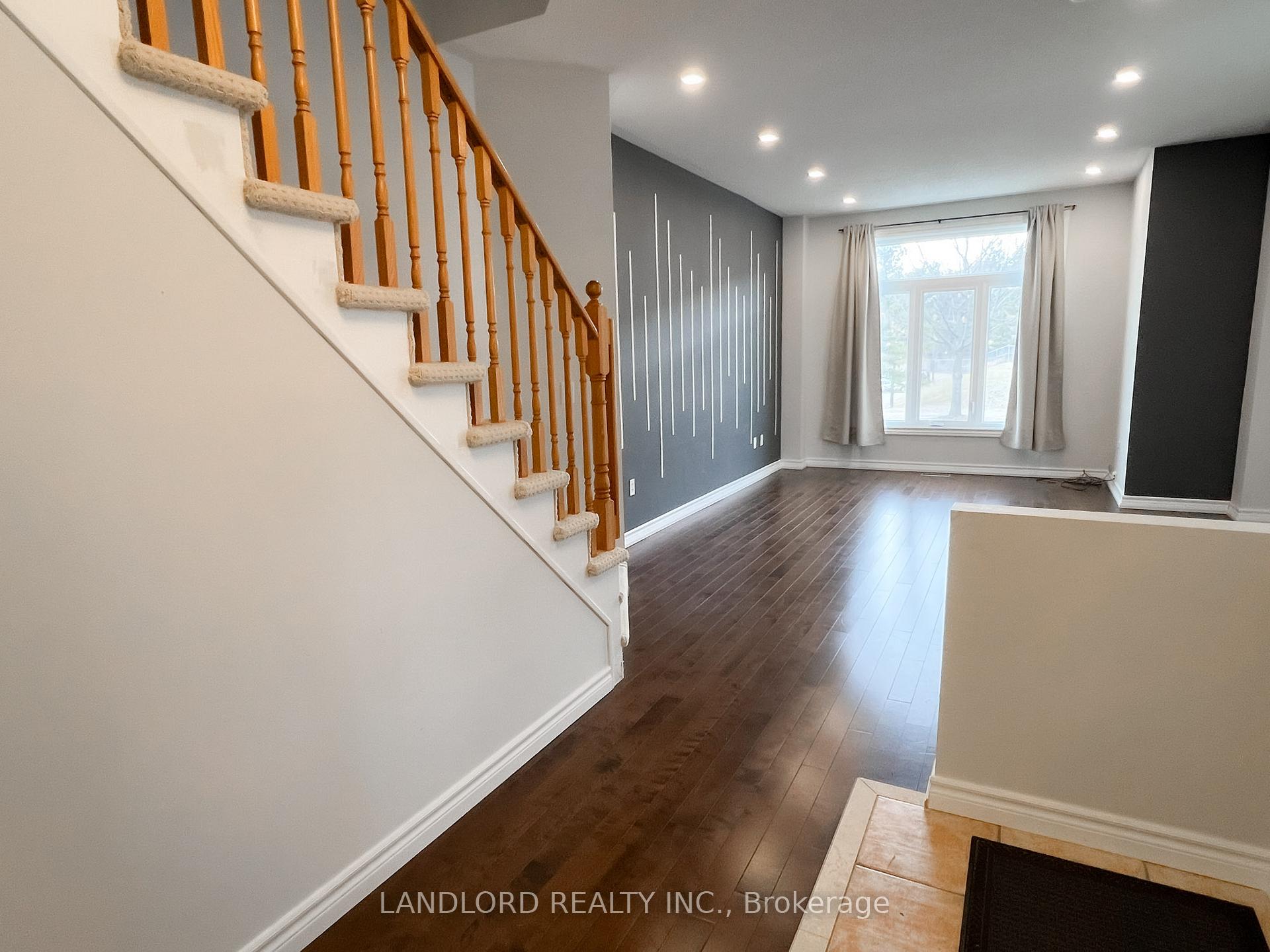 Photo 6 of 129 Bur Oak Avenue, Markham, Berczy — HOMEH