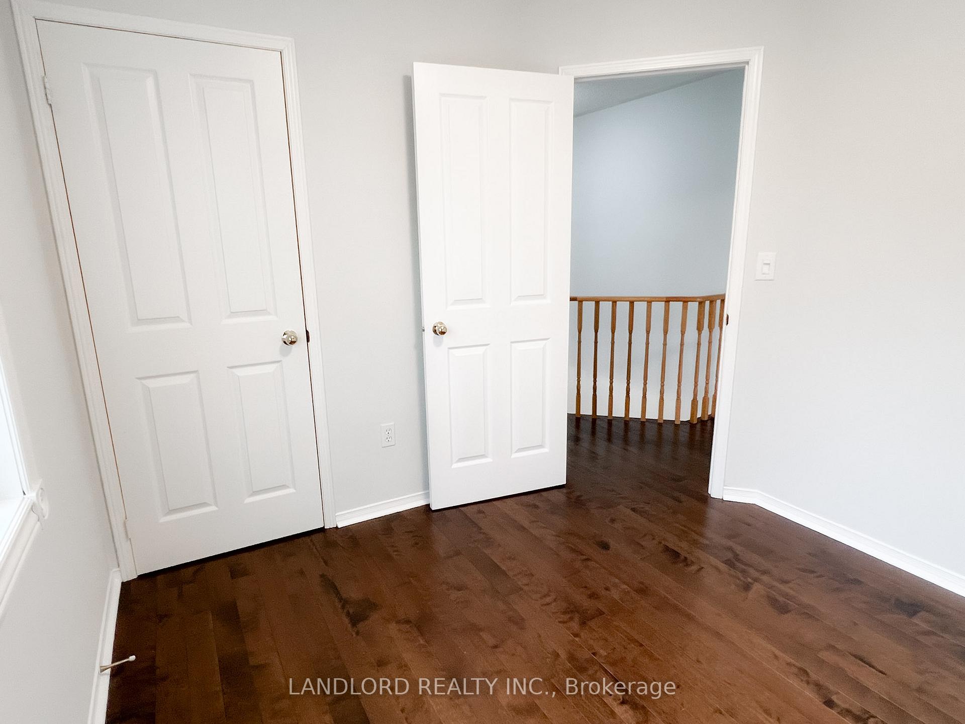 Photo 16 of 129 Bur Oak Avenue, Markham, Berczy — HOMEH